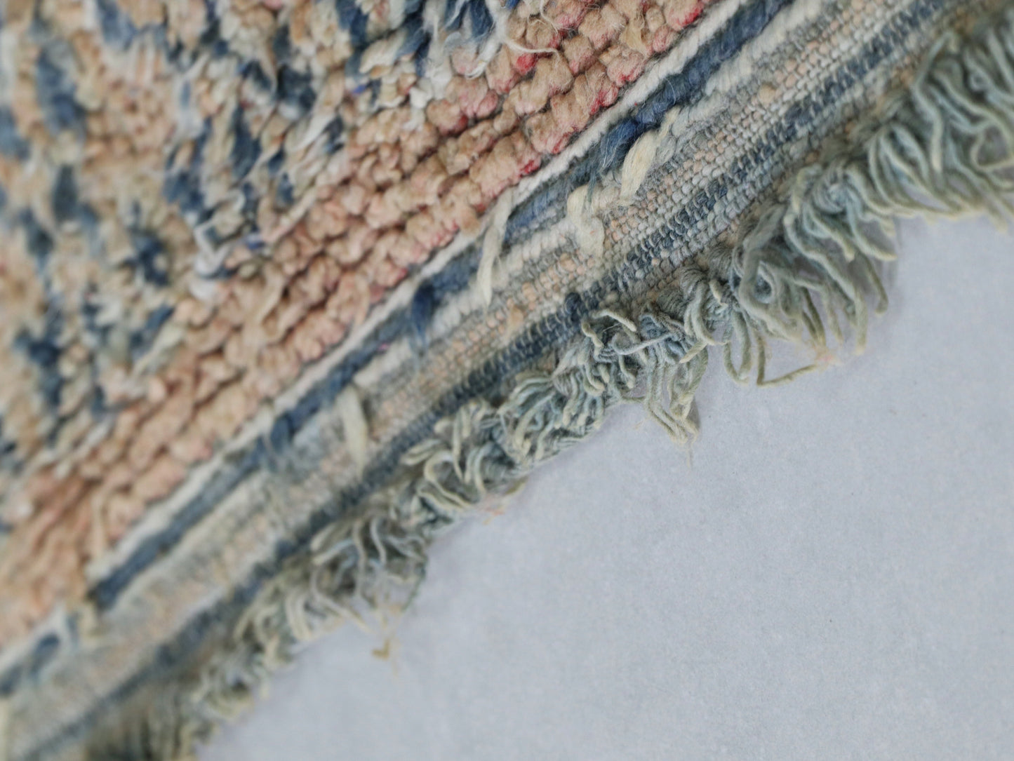 Vinatge Moroccan Rug 6x10 - C57