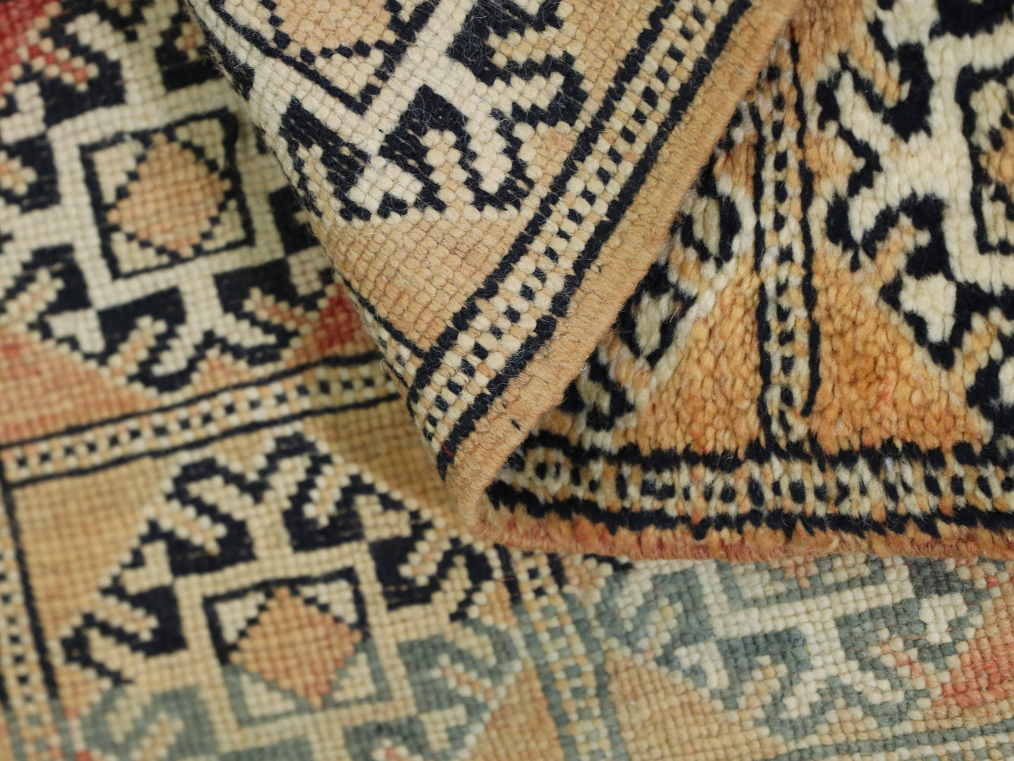Vintage Moroccan rug , Wool Carpet 5x8 - C61