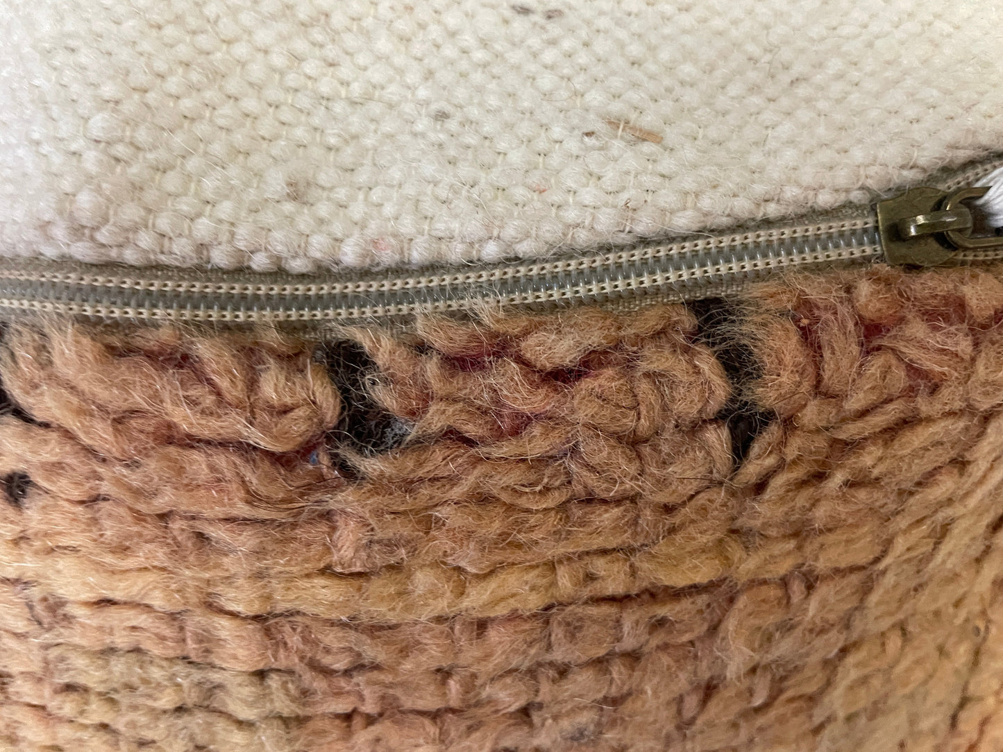 Round moroccan pouf cover - R30