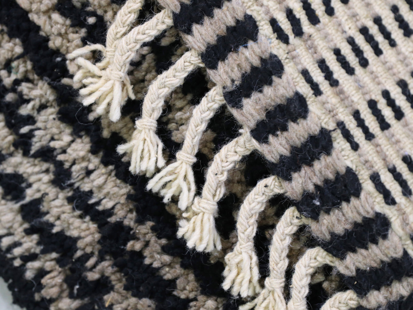 Striped Moroccan Runner Rug 3x8 - B27