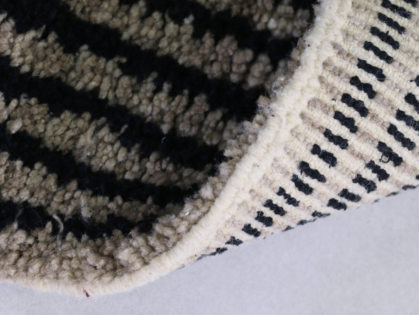 Striped Moroccan Runner Rug 3x8 - B27
