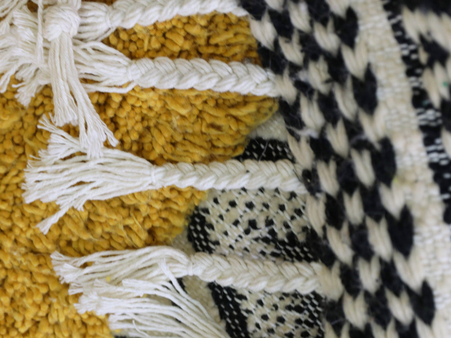 Handmade Moroccan  Rug 4x5 -  B25