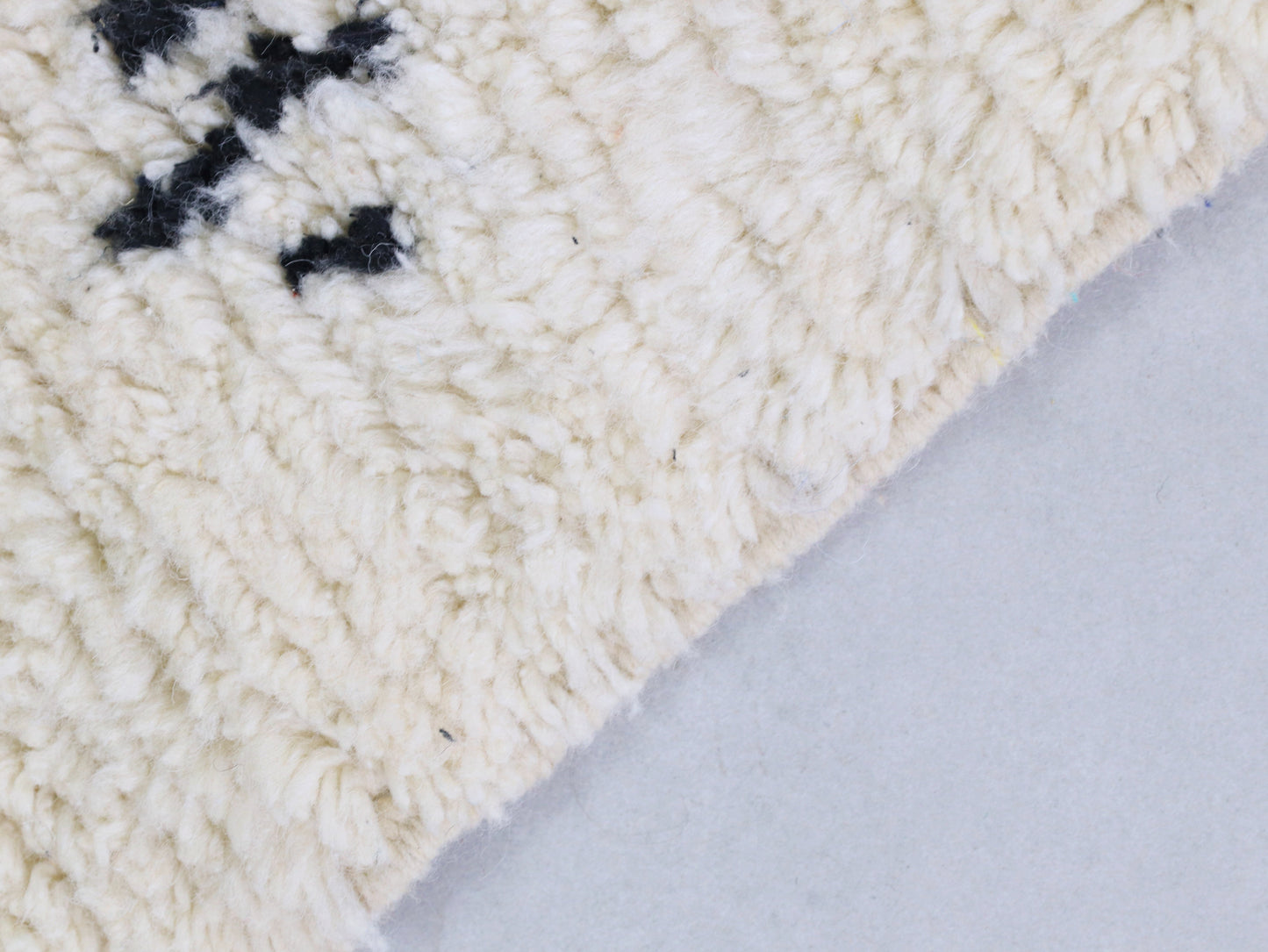 Moroccan  Rug 4x8 -  B24