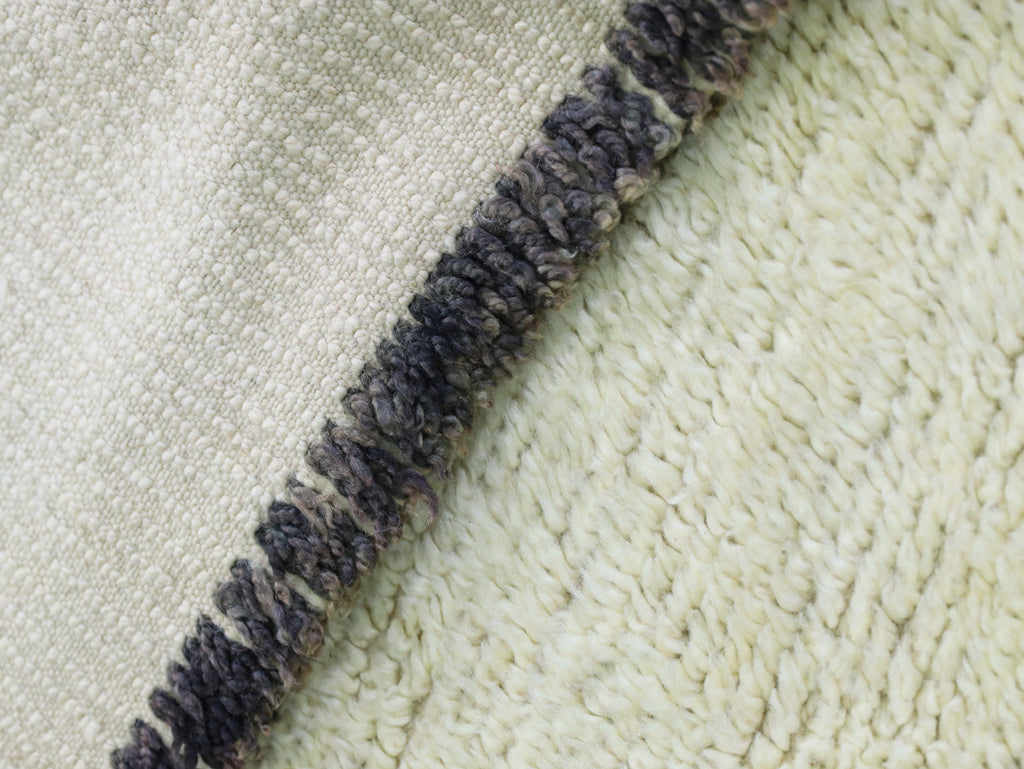 Vintage moroccan Rug 4x7 – A79