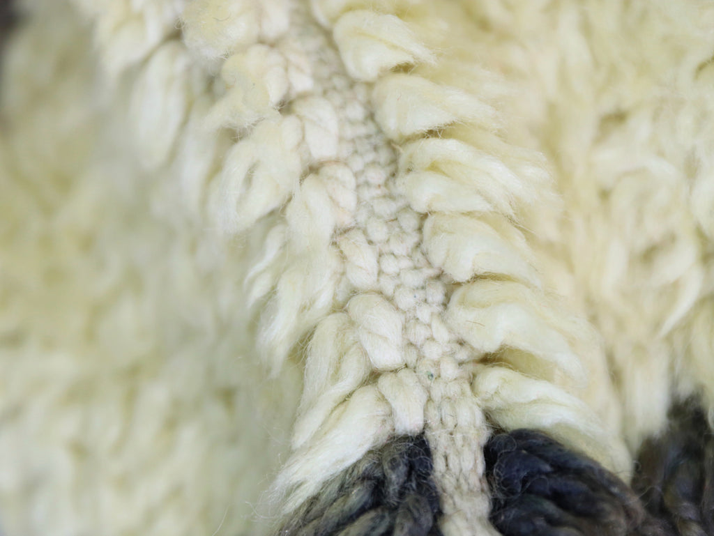 Vintage moroccan Rug 4x7 – A79