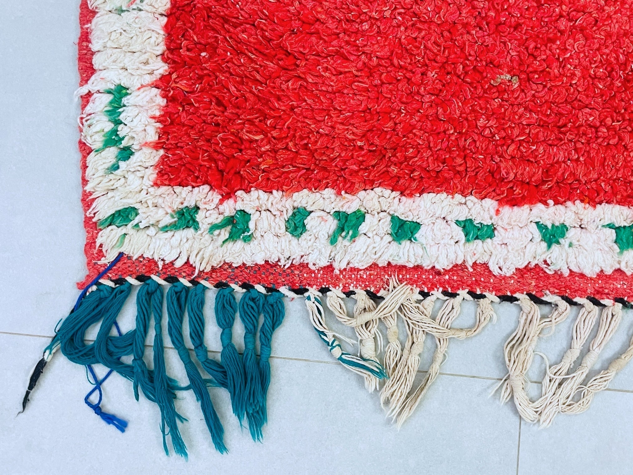 Bold Moroccan Boucherouite Rug 4x5 - TB15