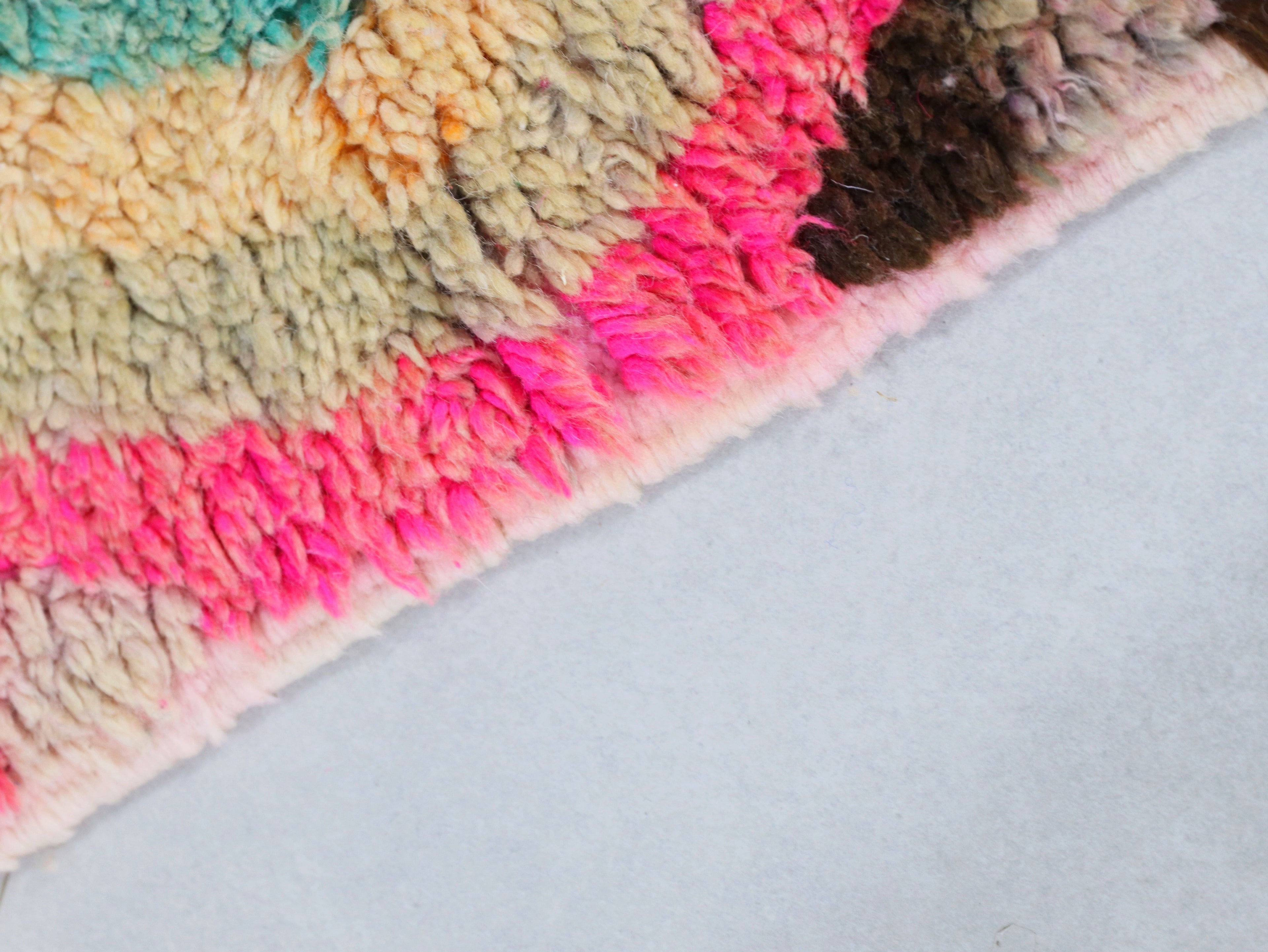 Moroccan Wool Rug 5x8 - B49