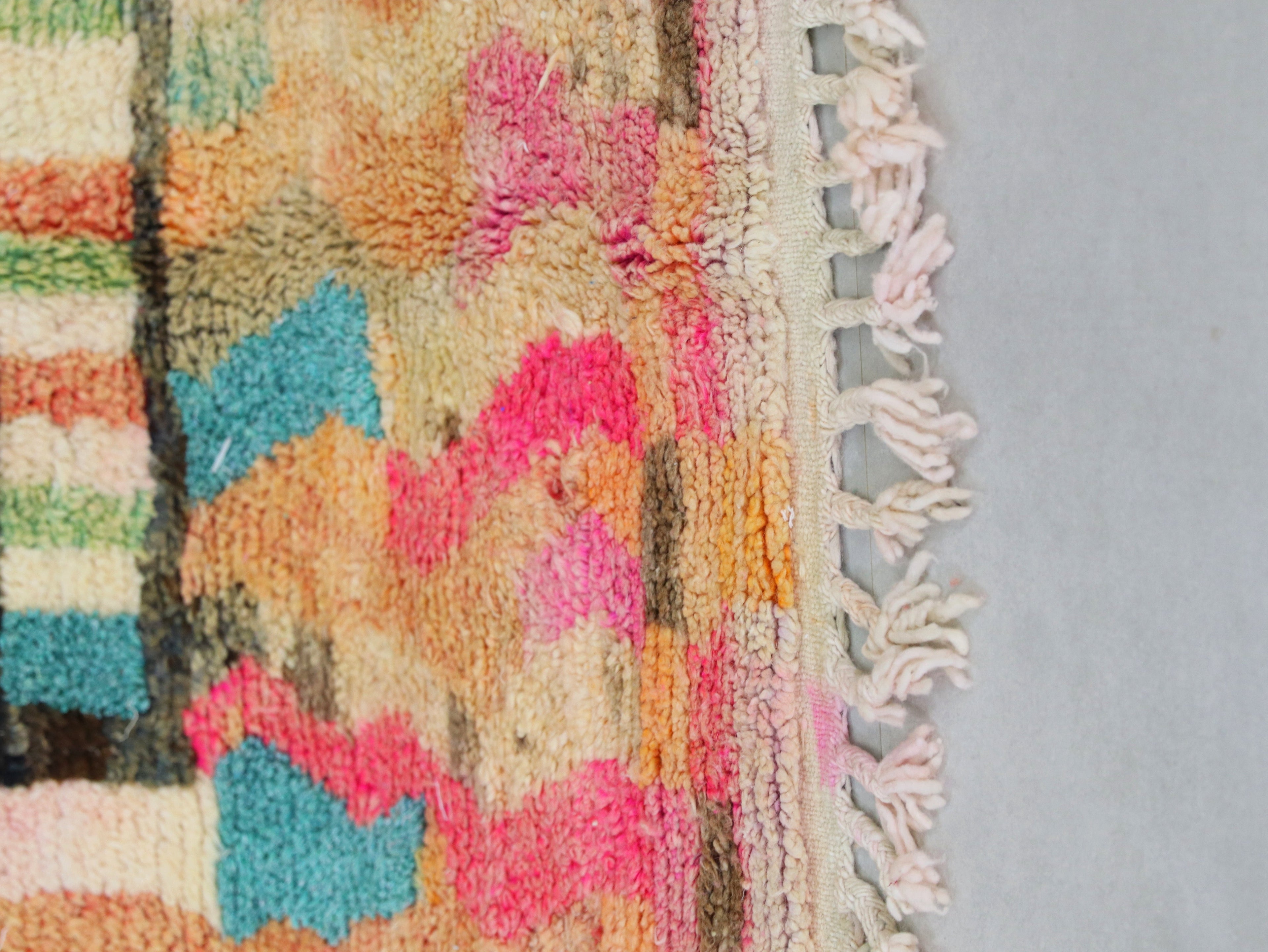 Moroccan Wool Rug 5x8 - B49