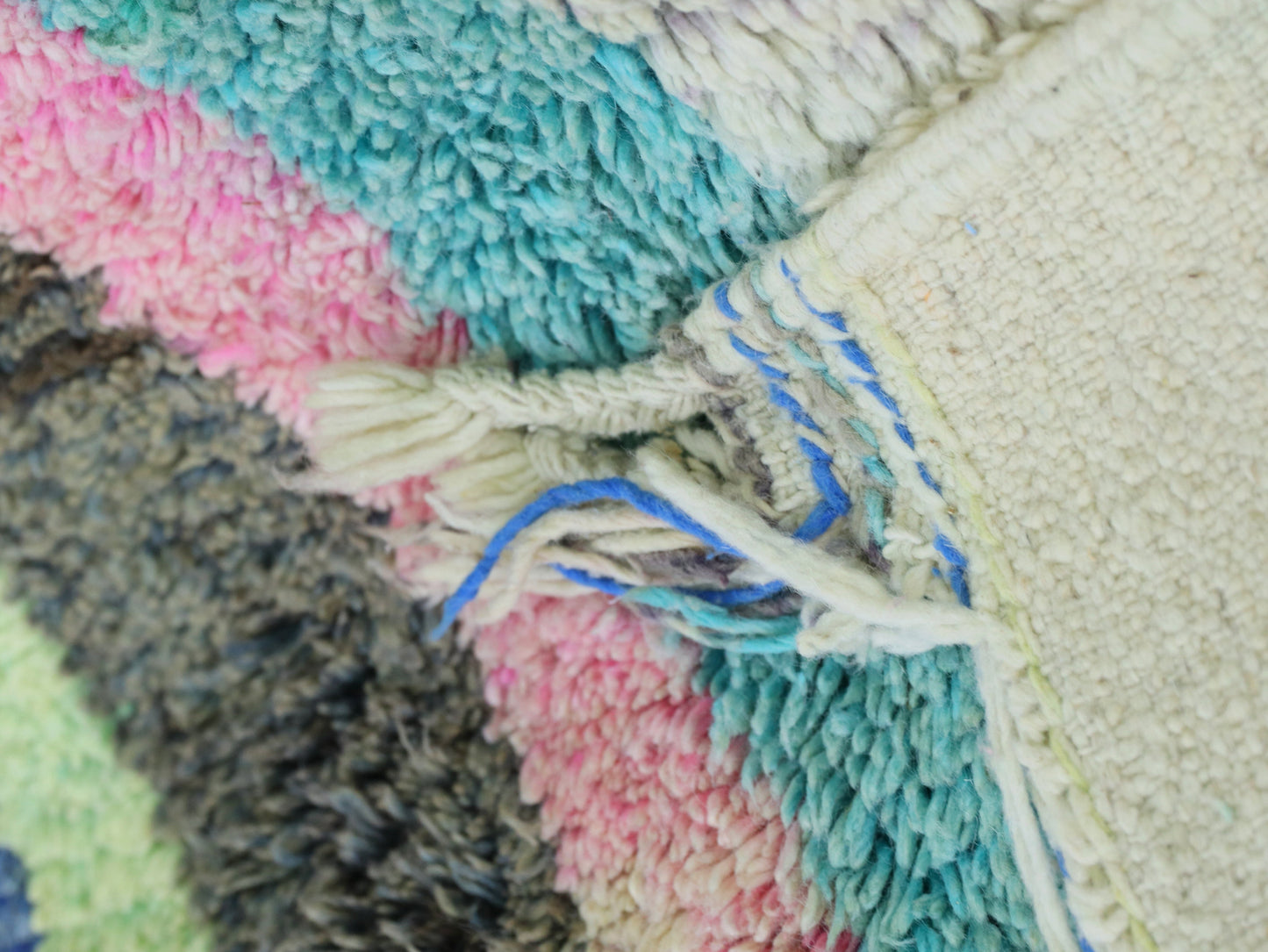 Moroccan Wool Rug 5x8 - B50