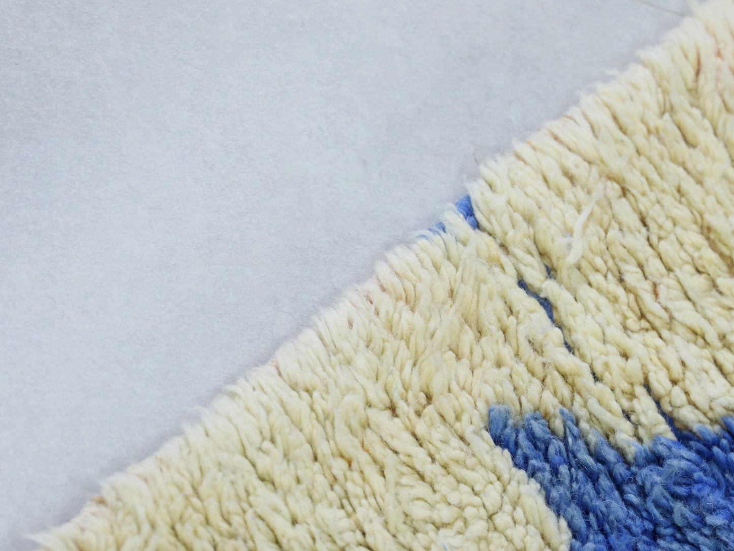 Moroccan Wool Rug 5x8 - B48