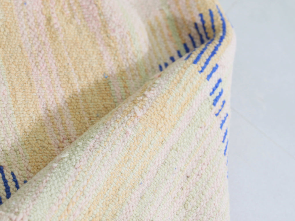 Moroccan Wool Rug 5x8 - B48