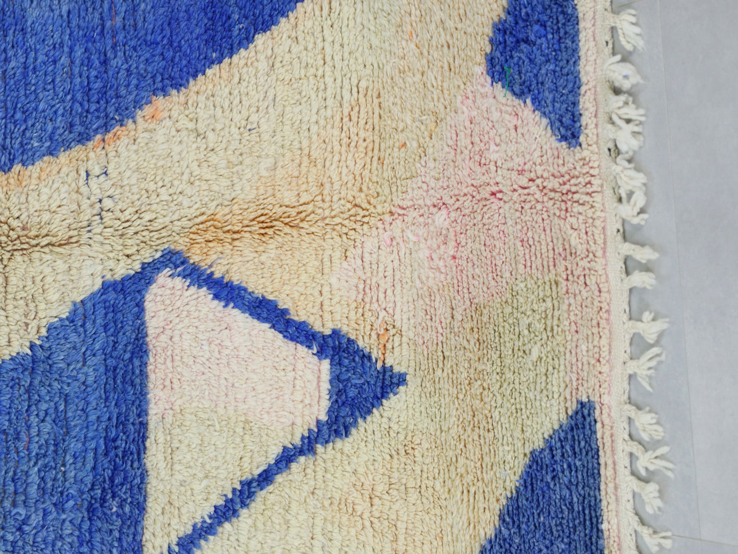 Moroccan Wool Rug 5x8 - B48