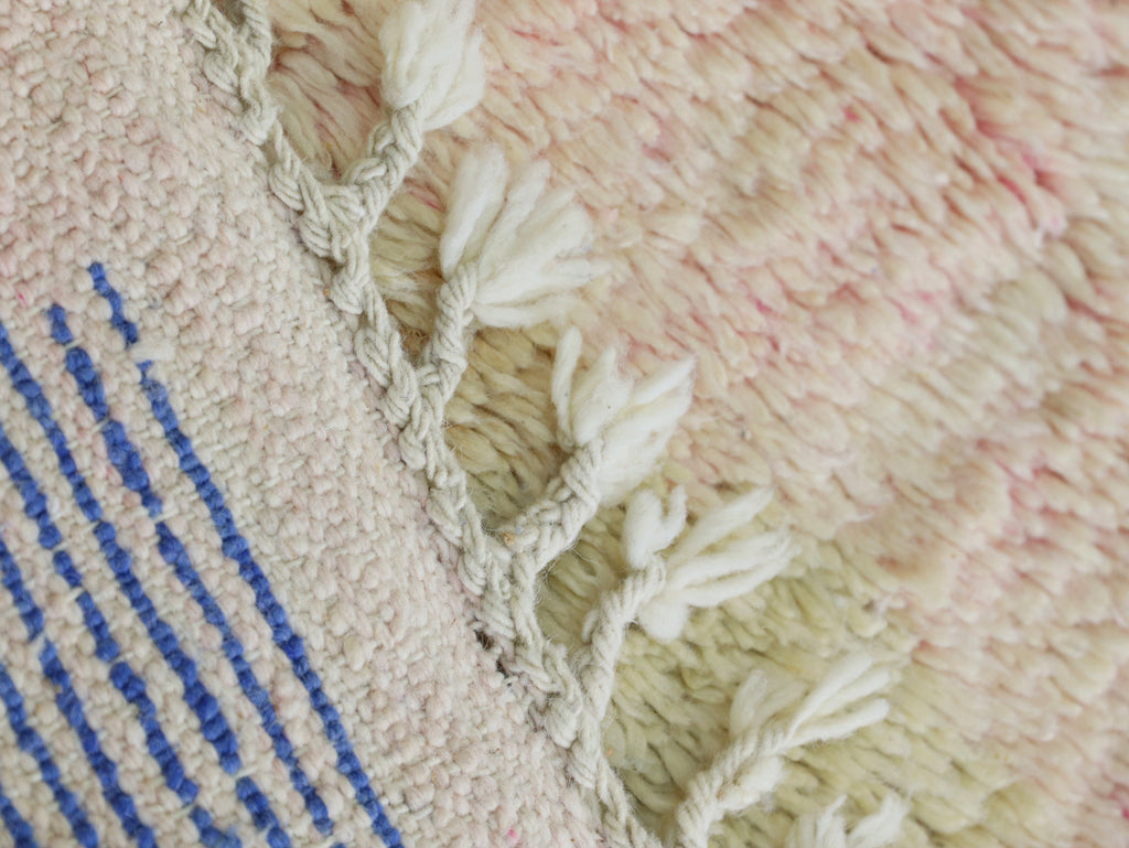 Moroccan Wool Rug 5x8 - B48