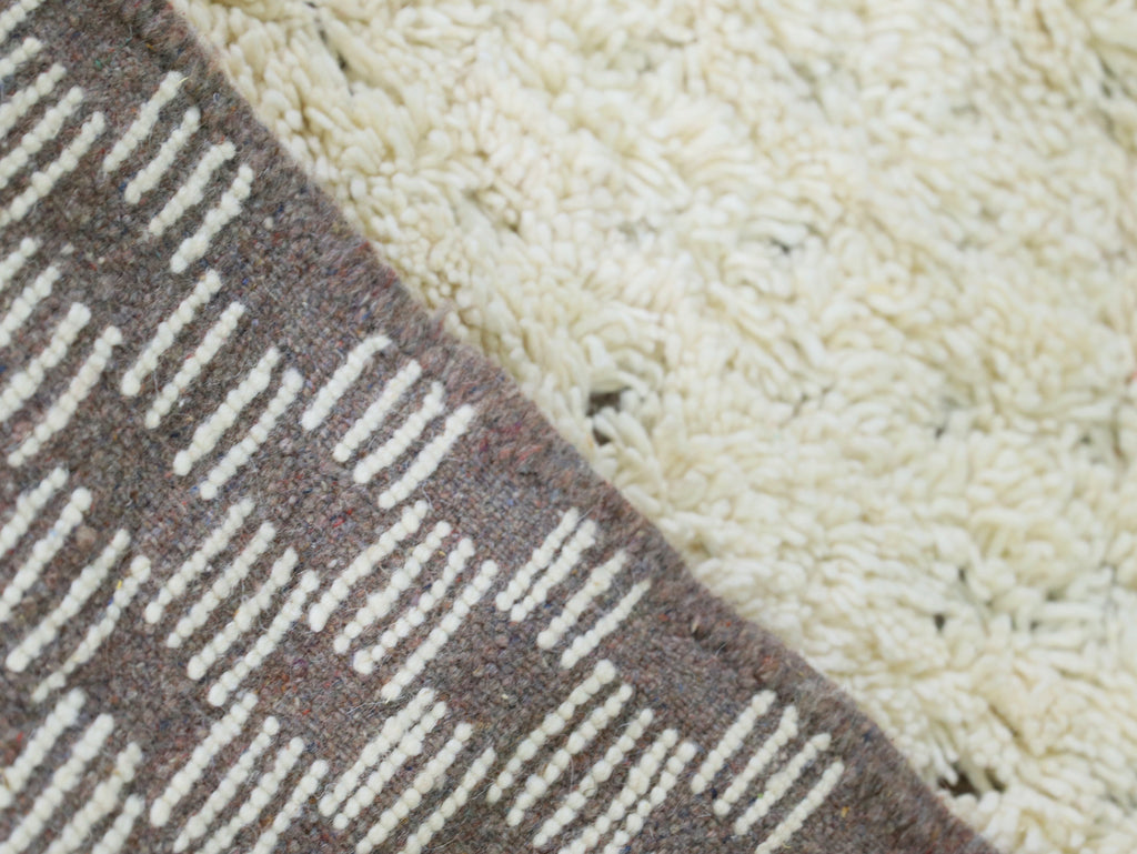 Moroccan Wool Rug 5x6 - B29