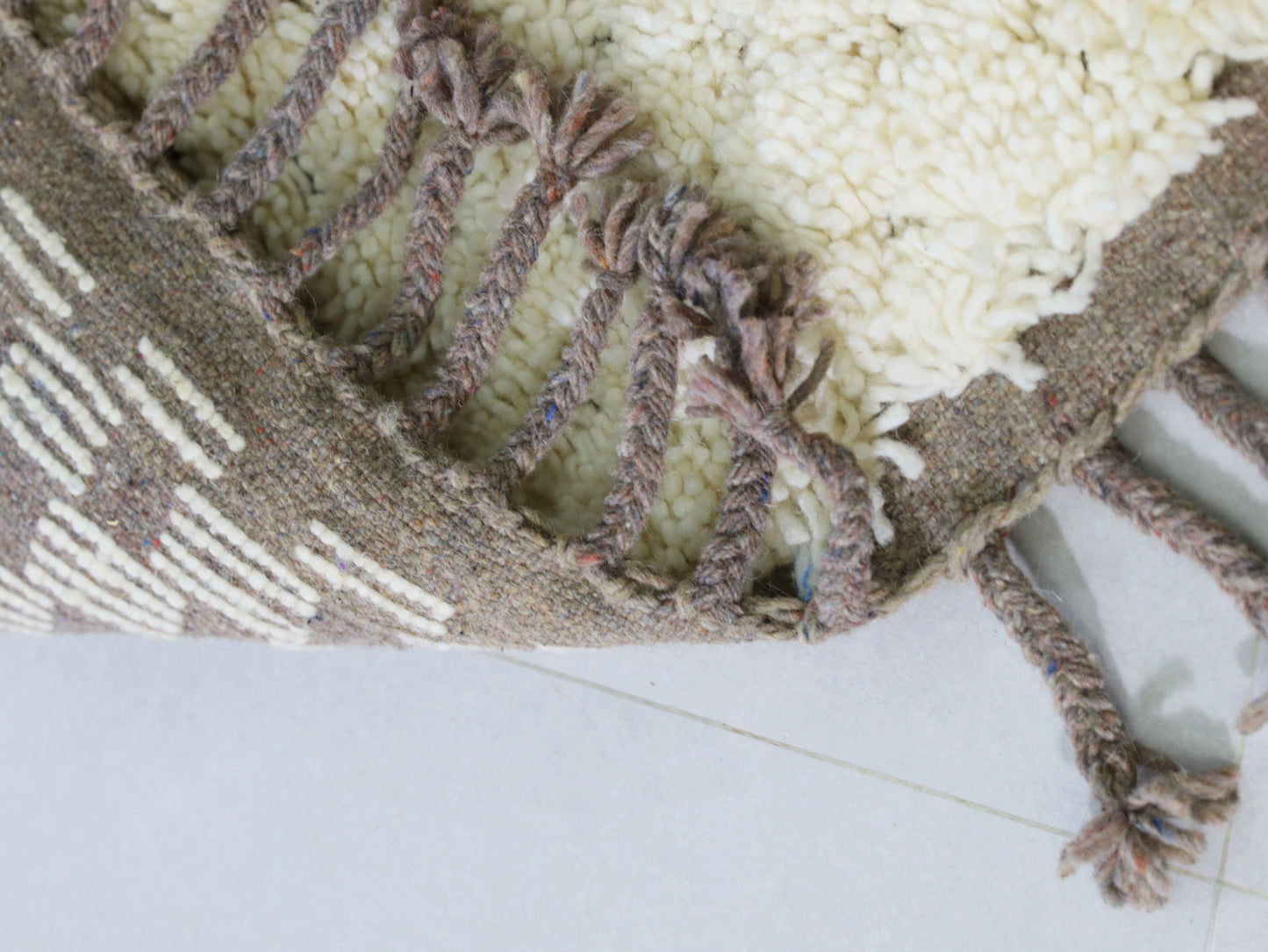 Moroccan Wool Rug 5x6 - B29