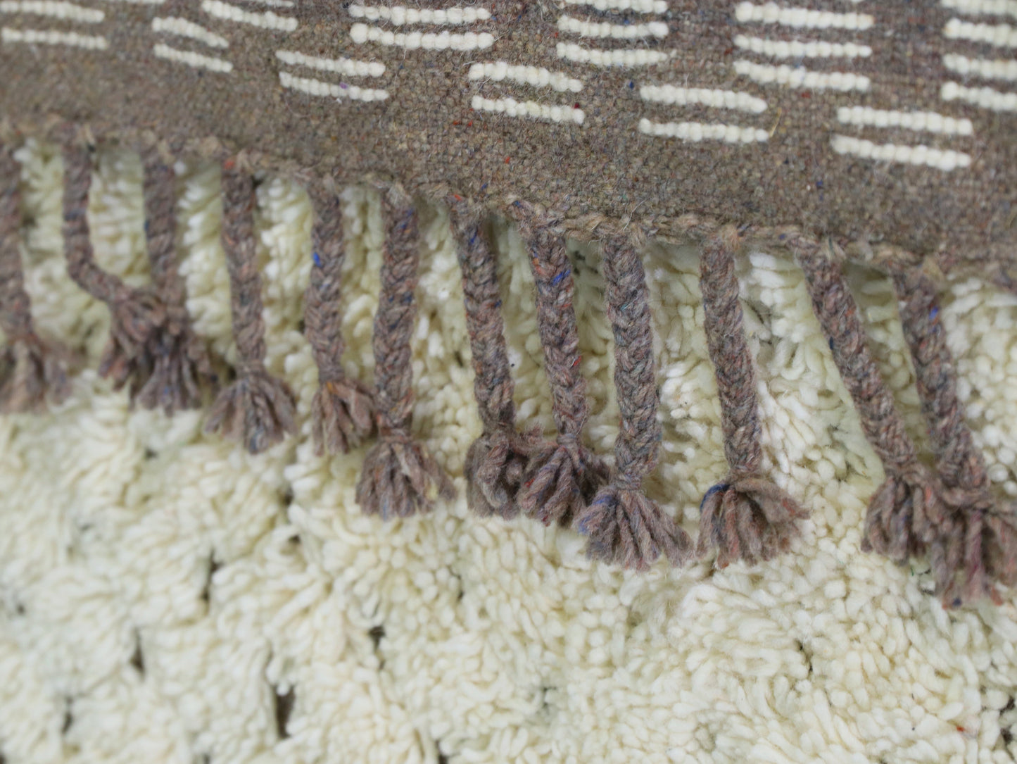 Moroccan Wool Rug 5x6 - B29