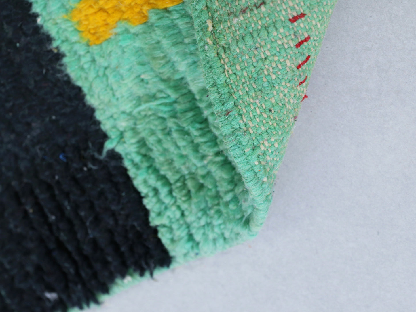 Handwoven Wool Carpet   5x8 - B34