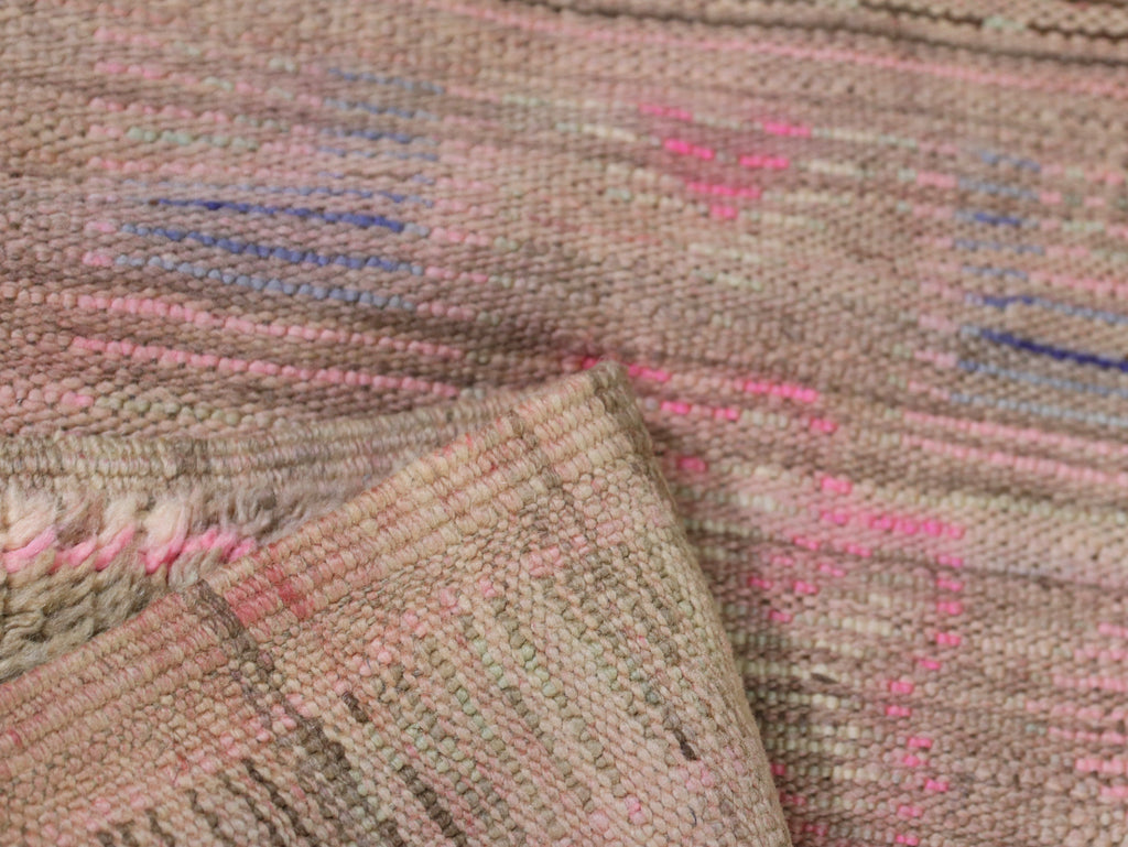 Vinatge Moroccan Rug 6x10 - C53