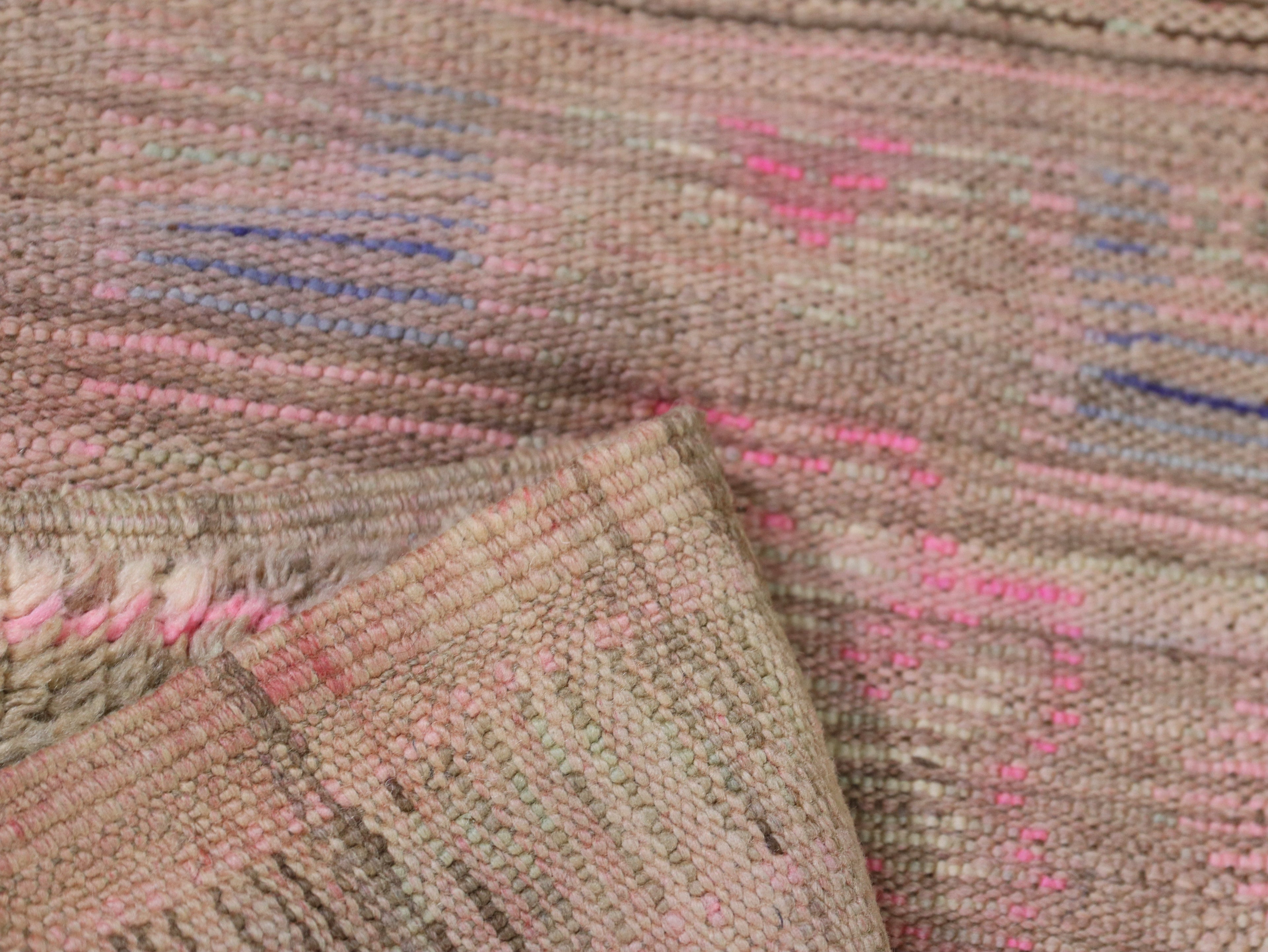 Vinatge Moroccan Rug 6x10 - C53