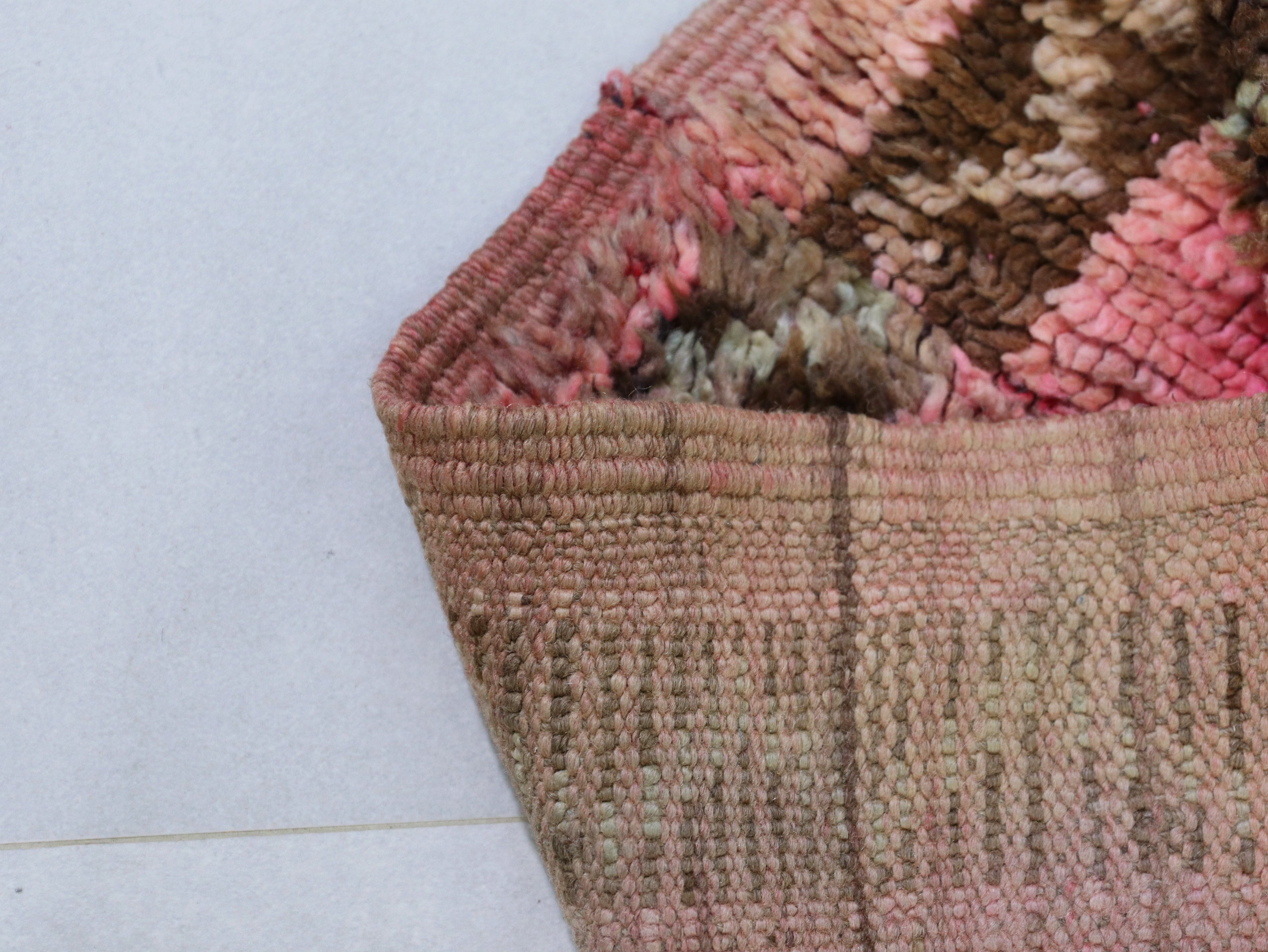 Vinatge Moroccan Rug 6x10 - C53