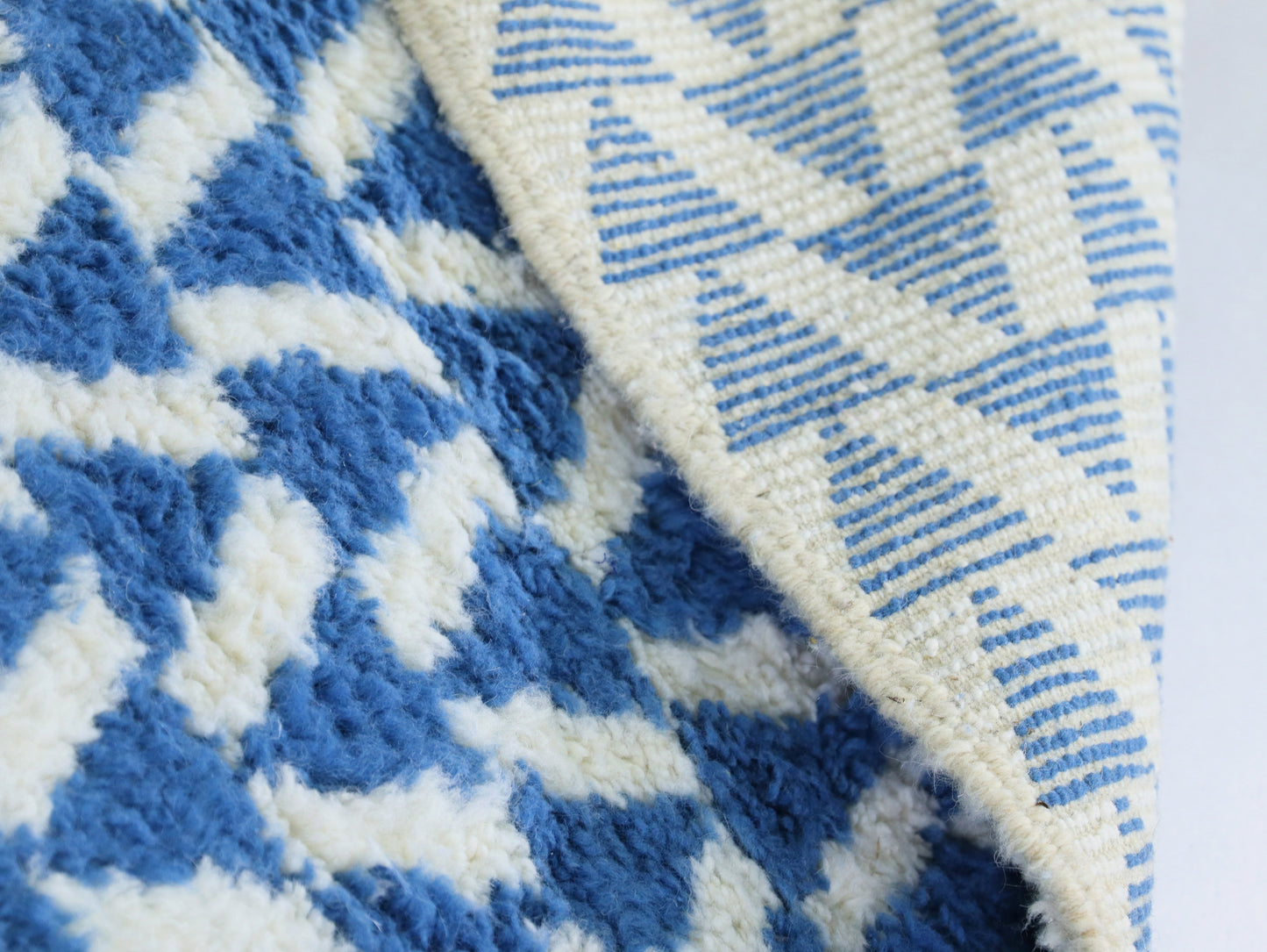 Handwoven Wool Carpet  4x9 - B35