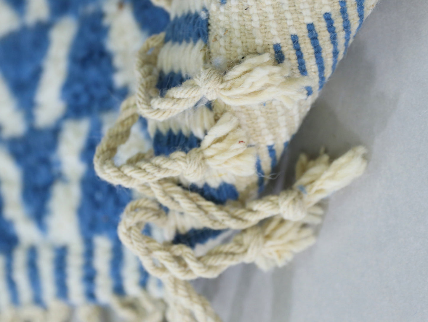 Handwoven Wool Carpet  4x9 - B35