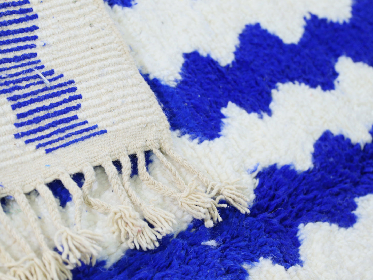 Handmade Moroccan Beni Ourain Rug 5x8 - B39