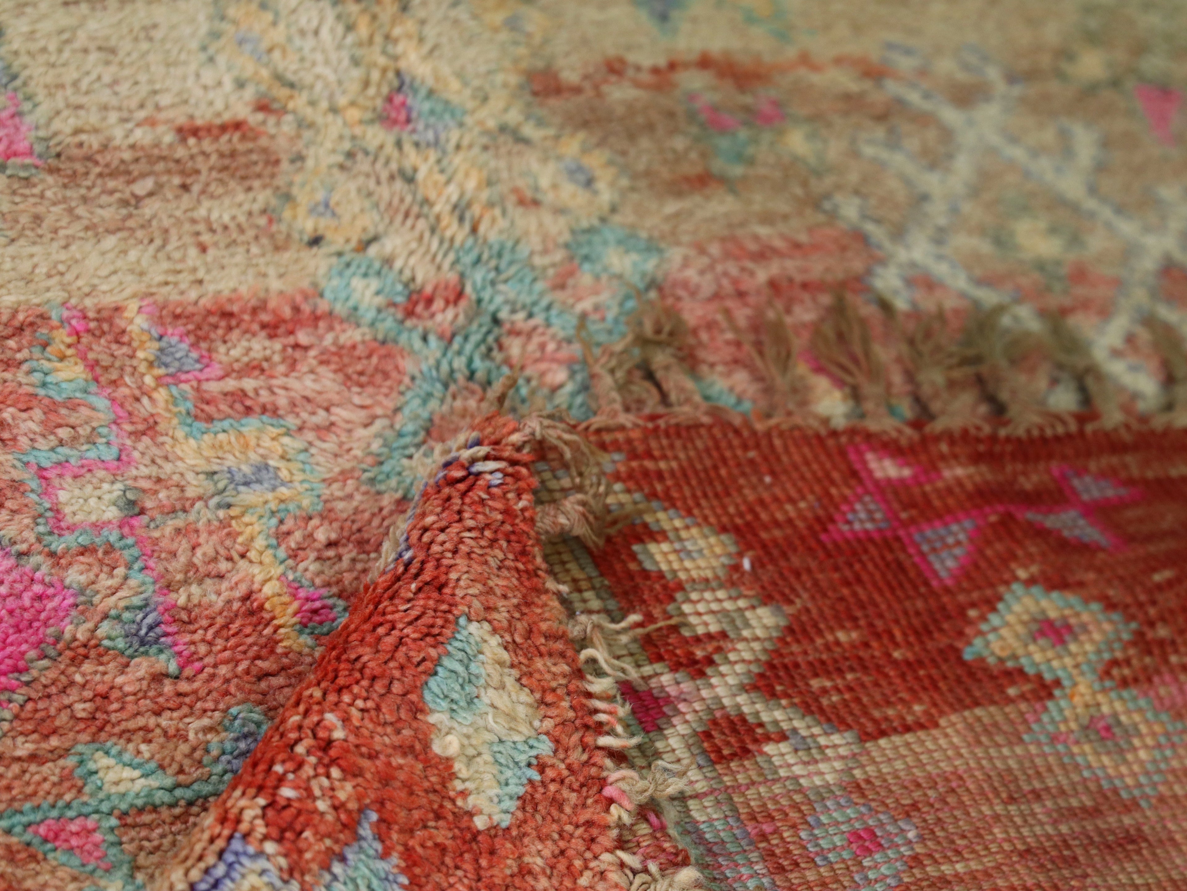 Vinatge Moroccan Rug 5x8 - C64