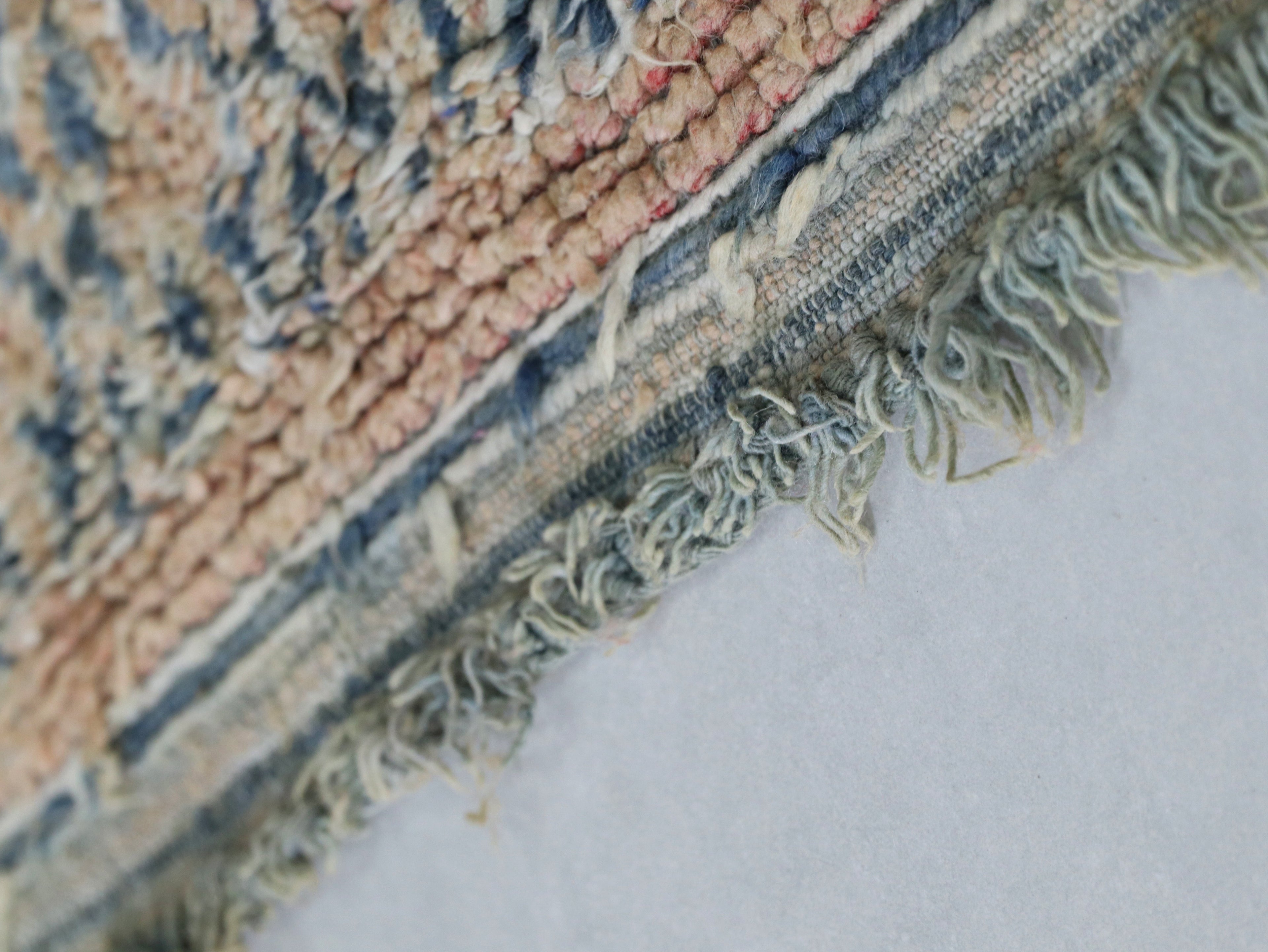 Vinatge Moroccan Rug 6x10 - C57