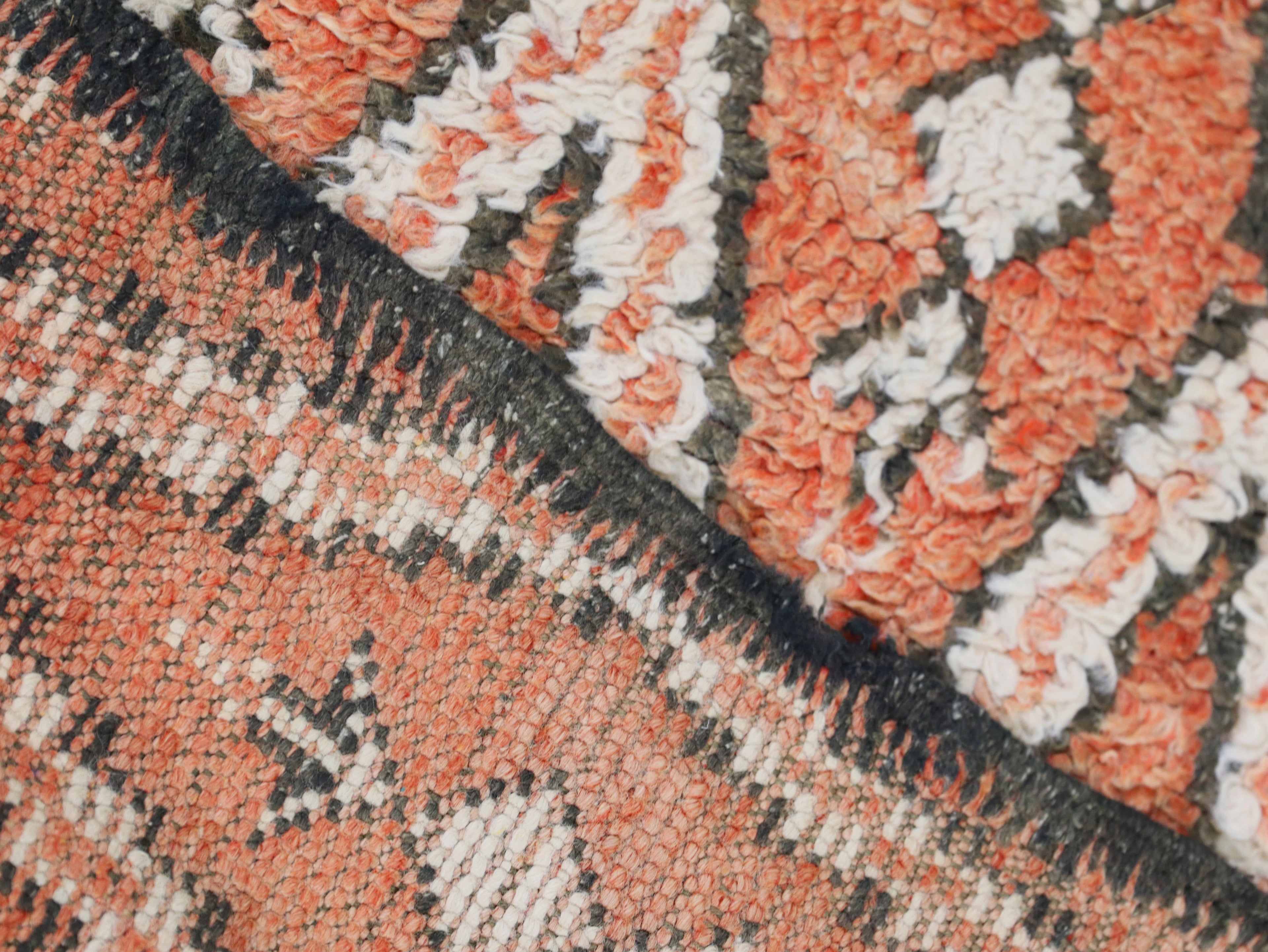 Coral and white Vintage rug- Berber Artisan Rugg 5x10 - C67