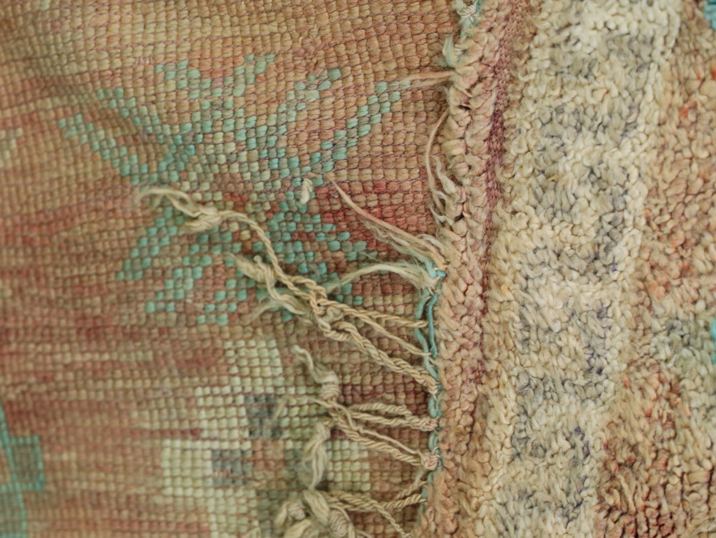 Vintage Moroccan Rug - Handwoven Wool Carpet 6x9 - C58