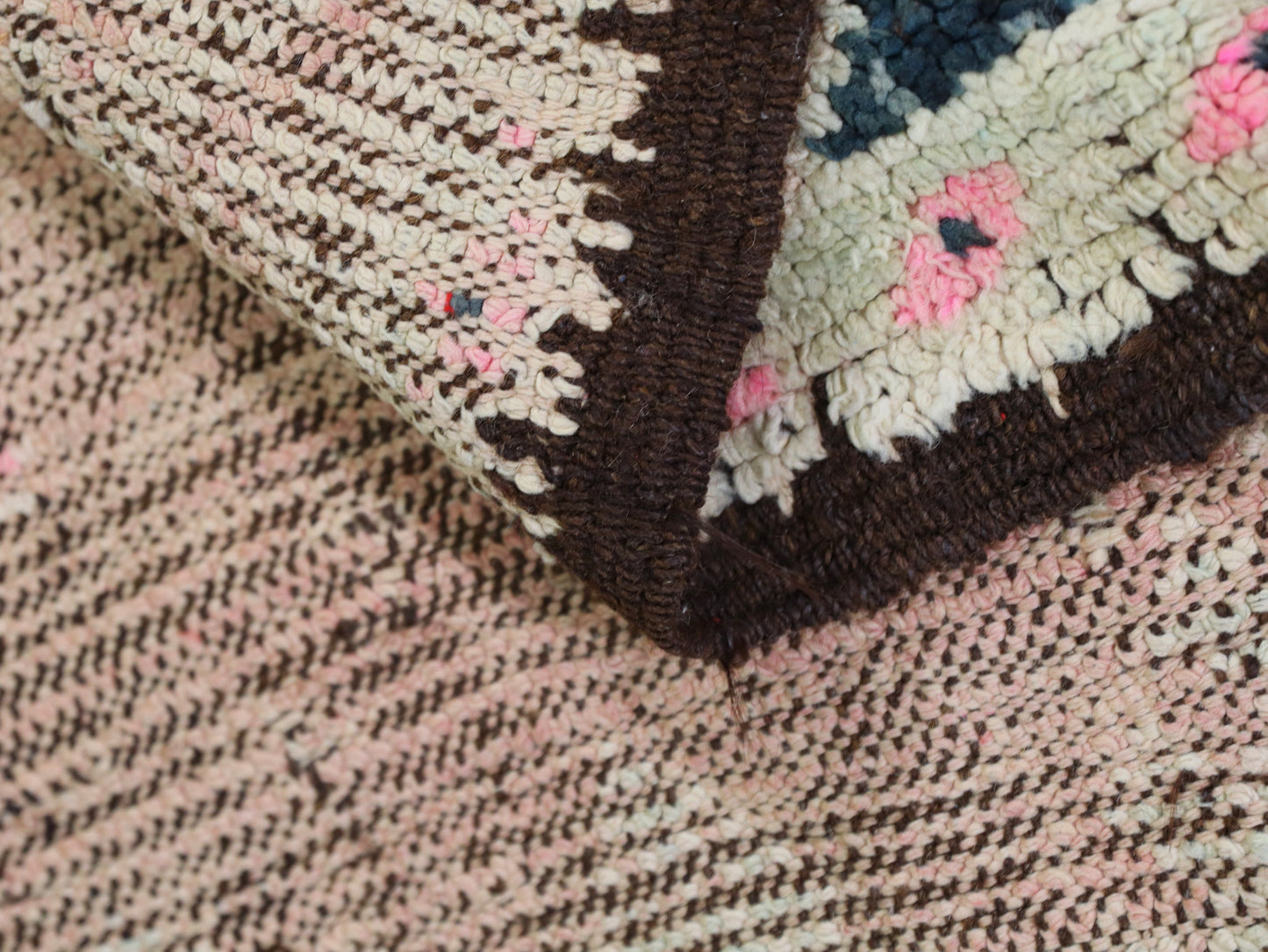 Vintage Moroccan Rug - Handwoven Wool with Pink Stars and Geometric Patterns 5x9 - C48