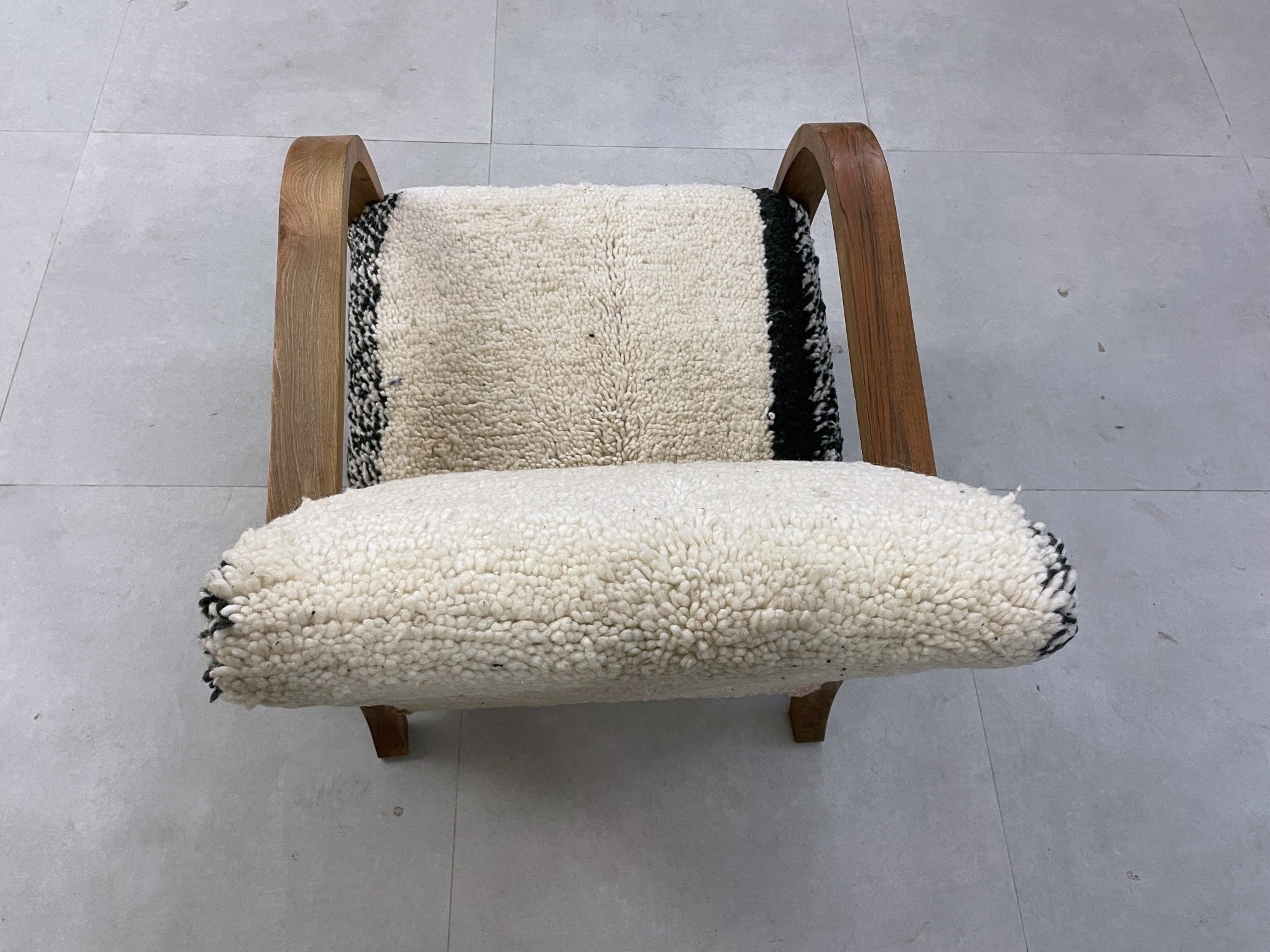 Minimalist Moroccan Shearling Chair - Black and White Wool Accent Chair with Wooden Frame - Mid century armchair, relax vintage modern chair