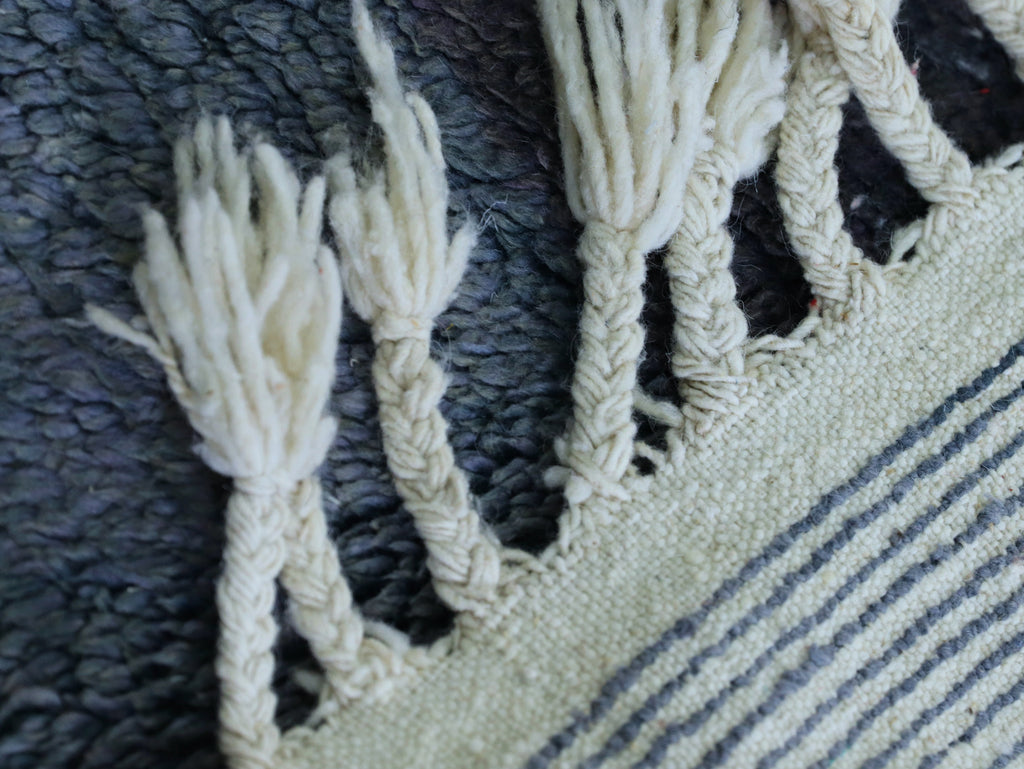 Moroccan Wool Rug 5x9 - A11
