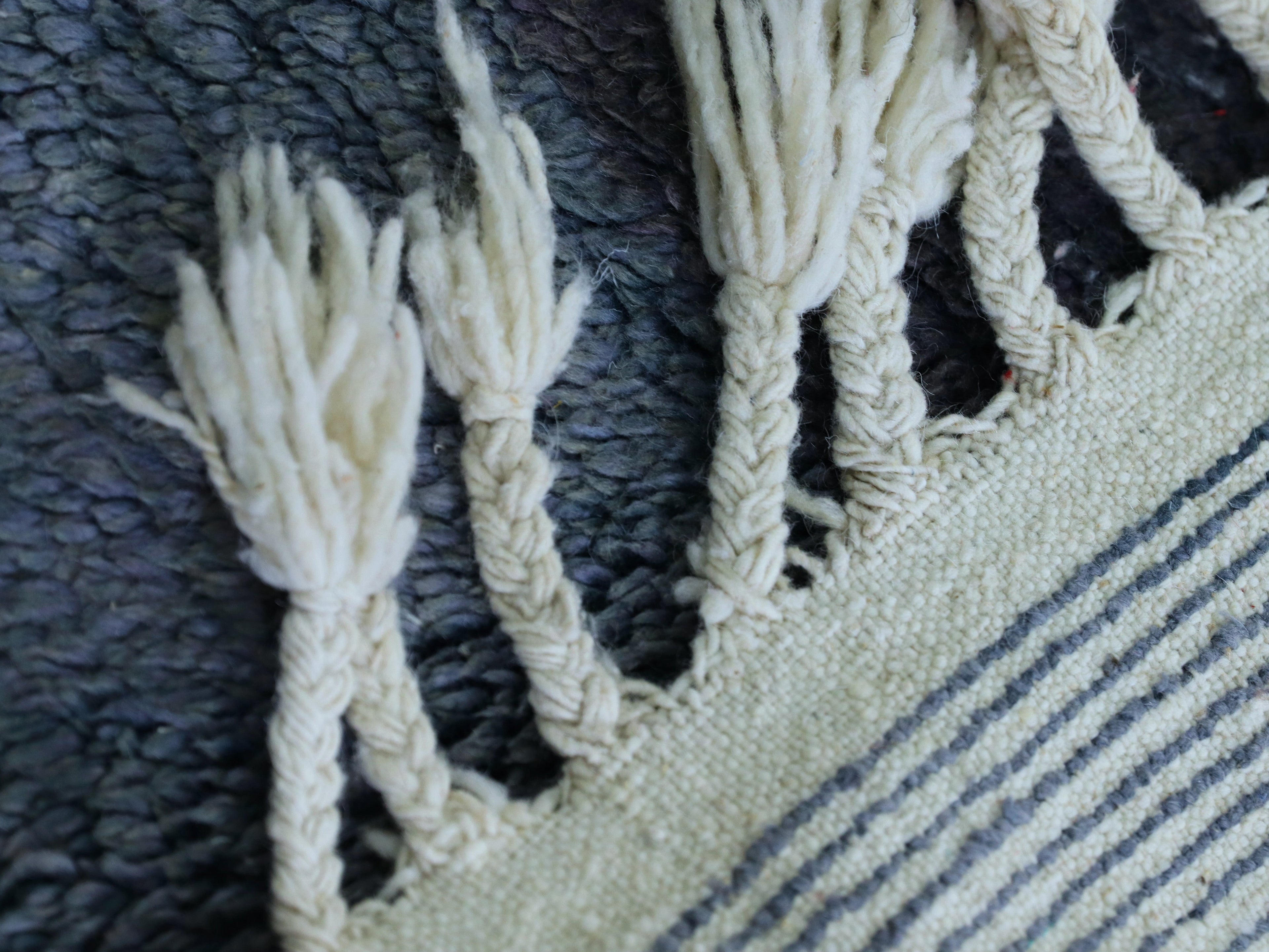 Moroccan Wool Rug 5x9 - A11