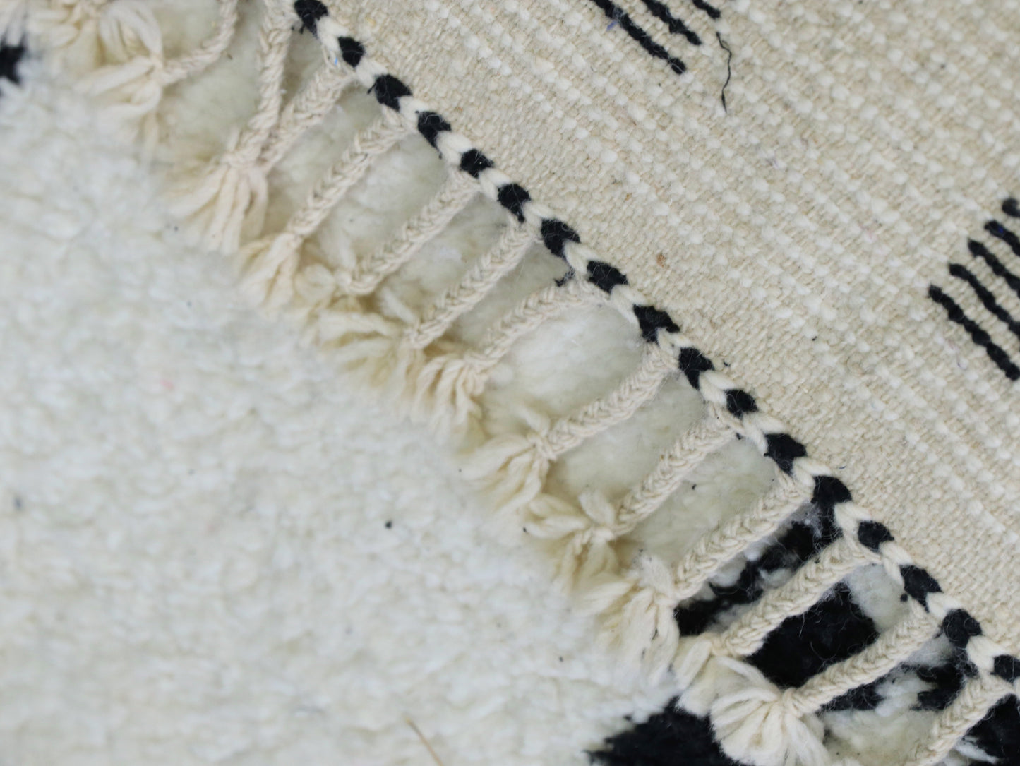 Handmade Moroccan  Rug 5x8 - A67