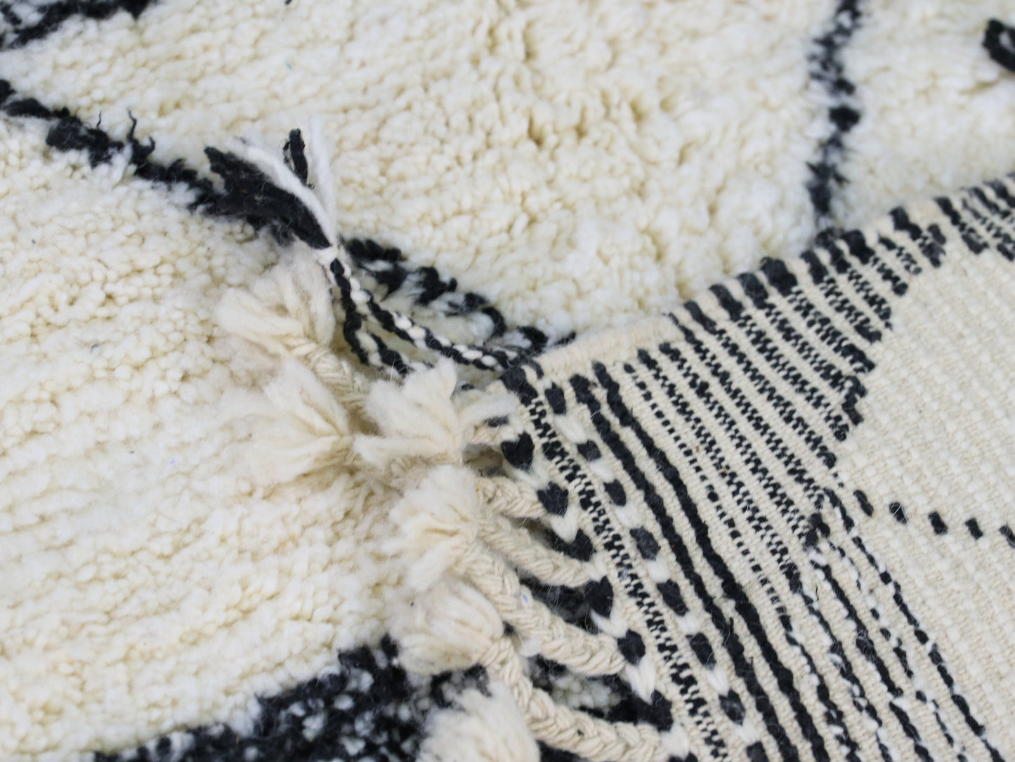 Handmade Moroccan  Rug 5x8 - A65