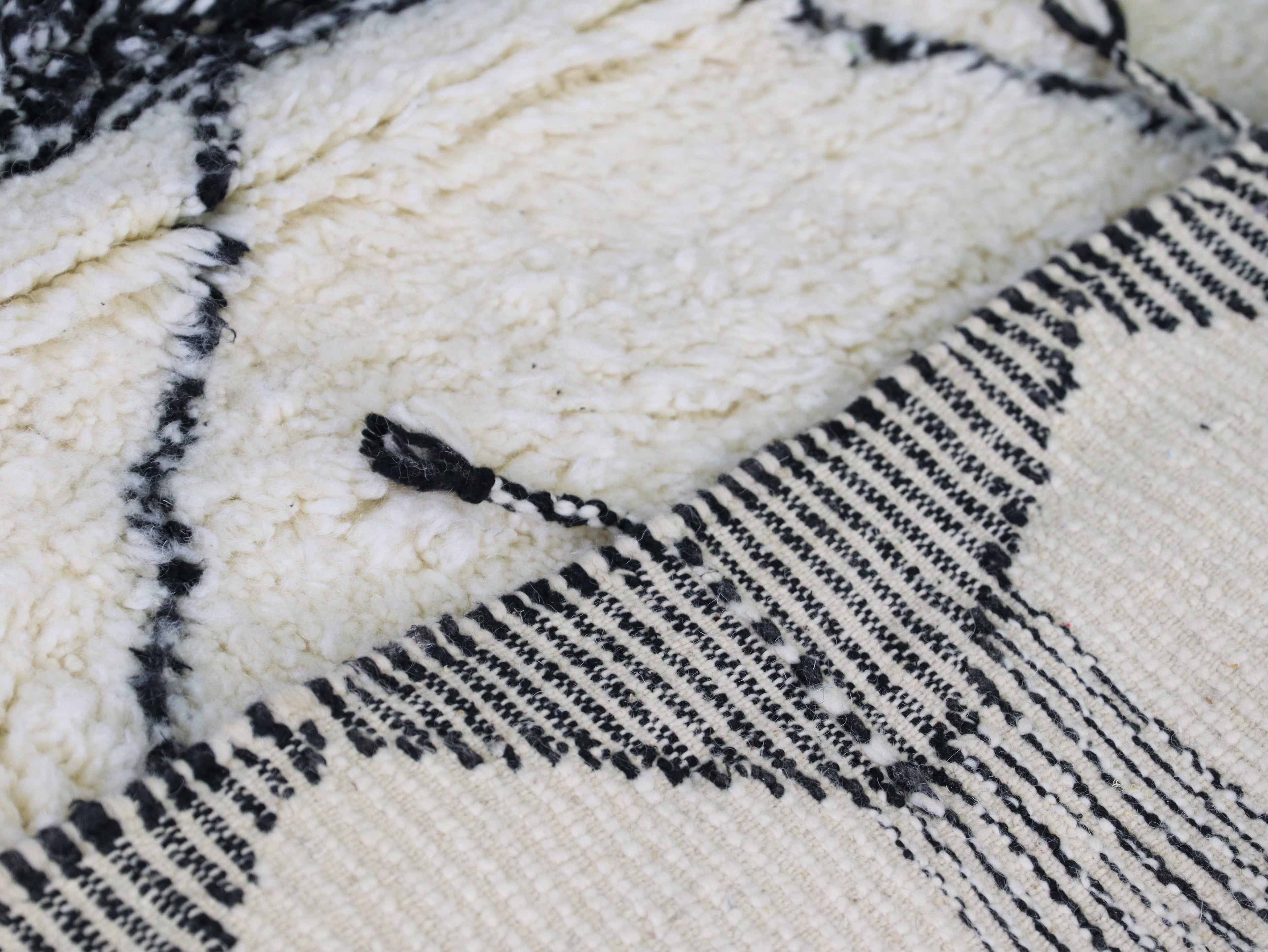 Handmade Moroccan  Rug 5x8 - A65
