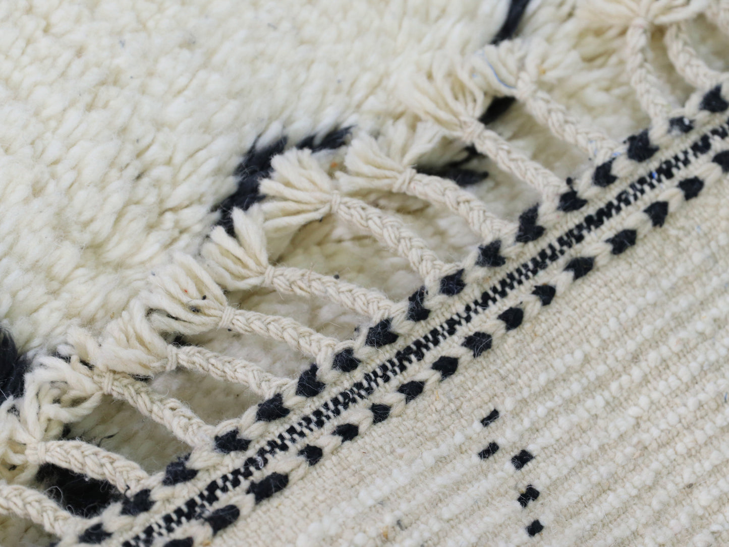 Handmade Moroccan  Rug 5x8 - A66