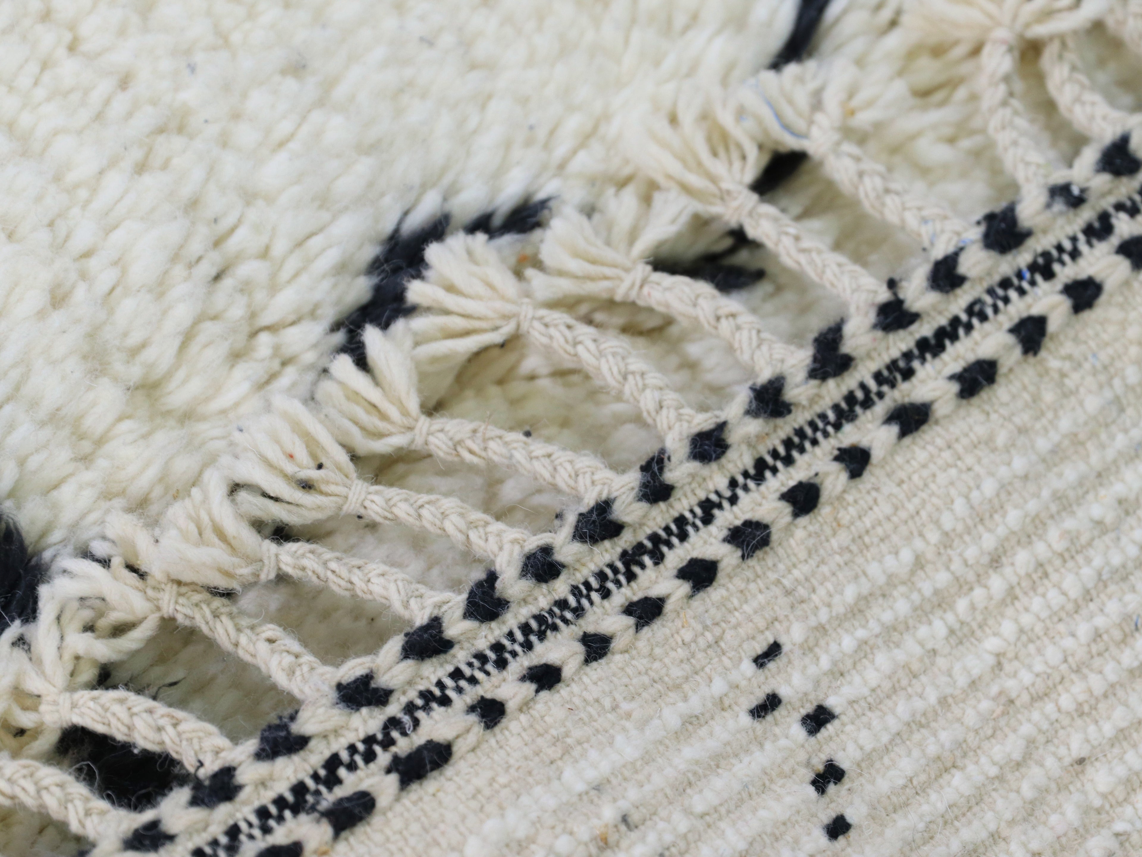 Handmade Moroccan  Rug 5x8 - A66