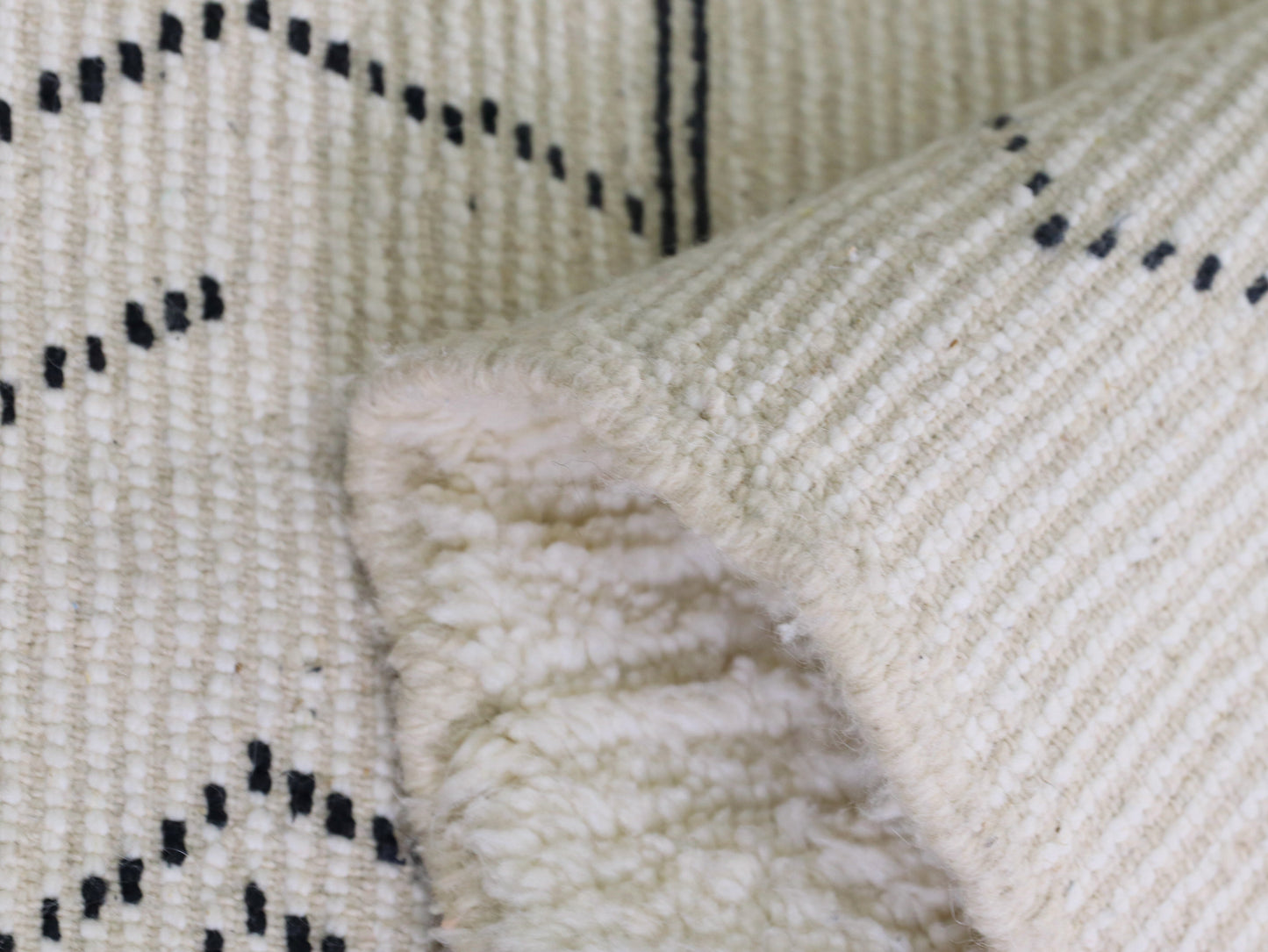 Handmade Moroccan  Rug 5x8 - A66