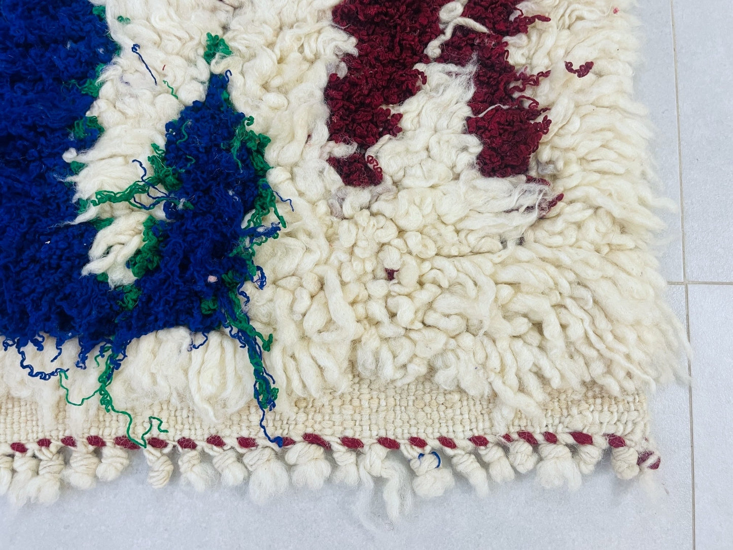 Handwoven Artisanal Moroccan Boucheroutie rug 2x6 ft - BN4