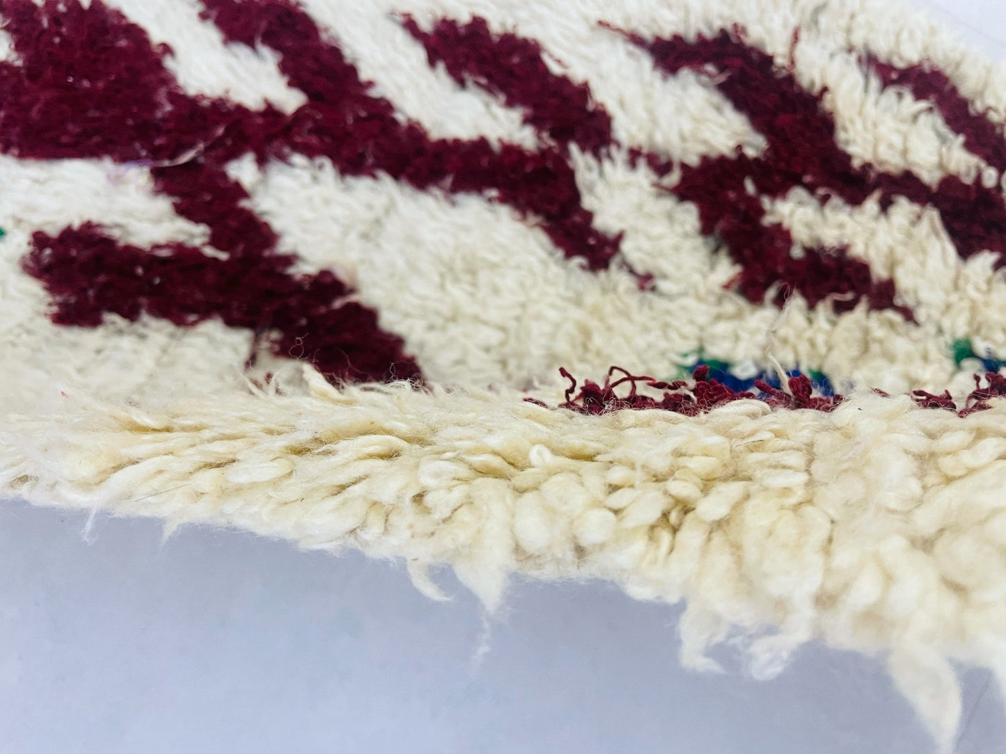 Handwoven Artisanal Moroccan Boucheroutie rug 2x6 ft - BN4