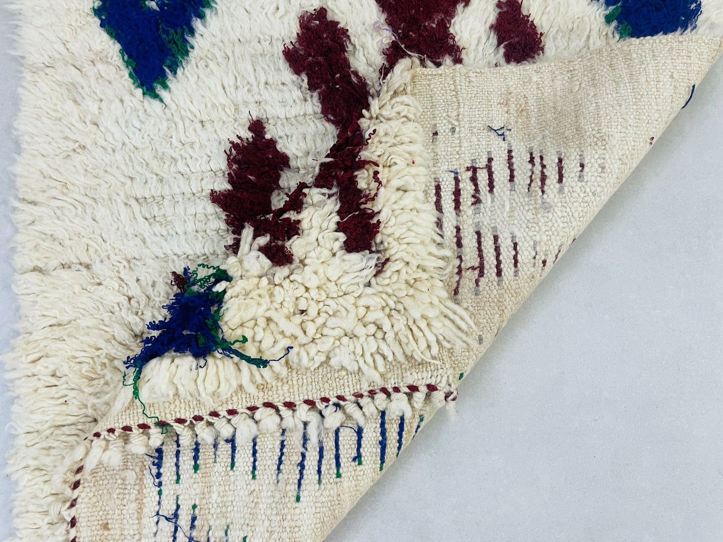 Handwoven Artisanal Moroccan Boucheroutie rug 2x6 ft - BN4