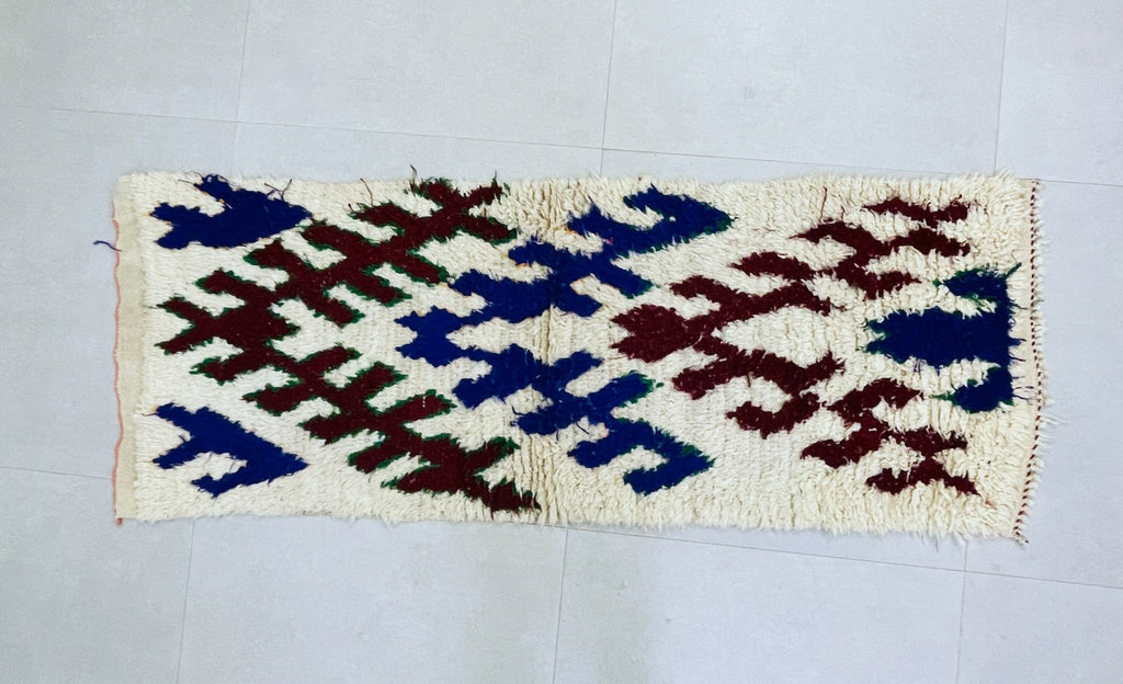 Handwoven Artisanal Moroccan Boucheroutie rug 2x6 ft - BN4