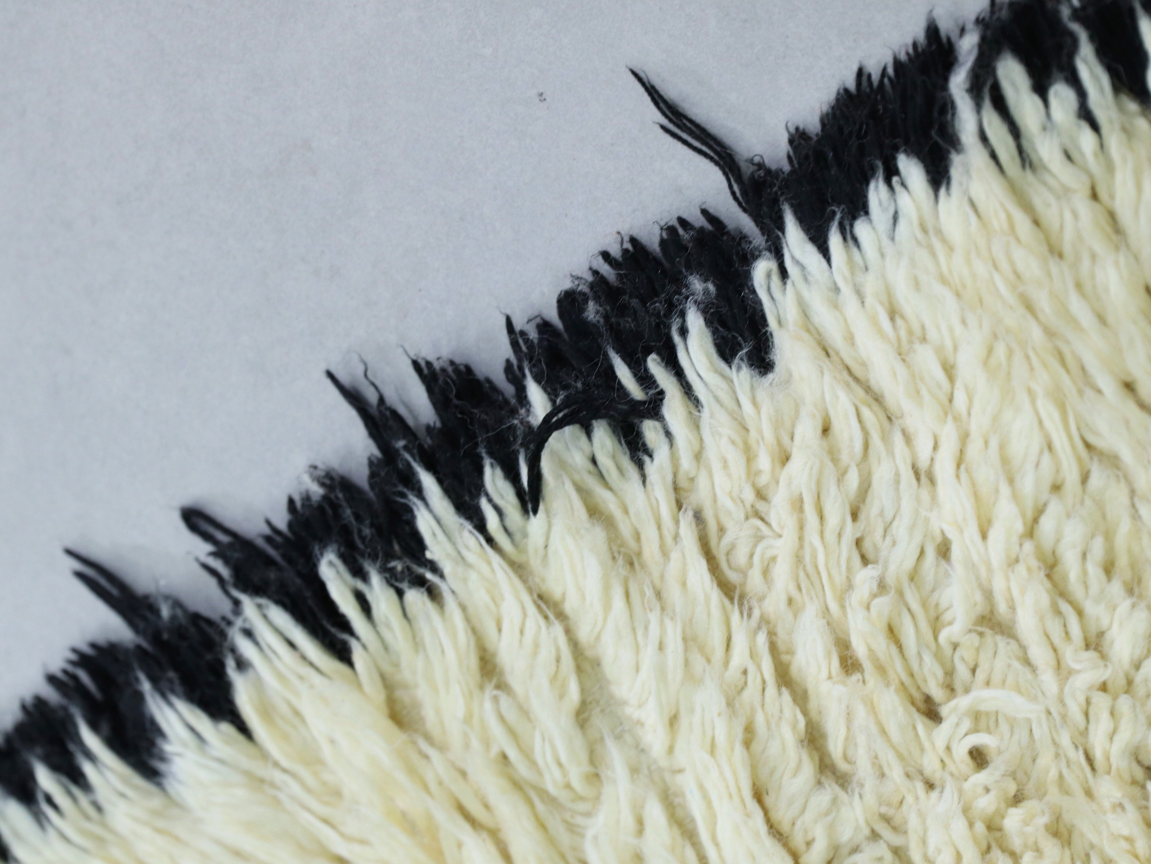 Vintage Beni Ourain Rug  5x9  - Tufted Area Rug - A84