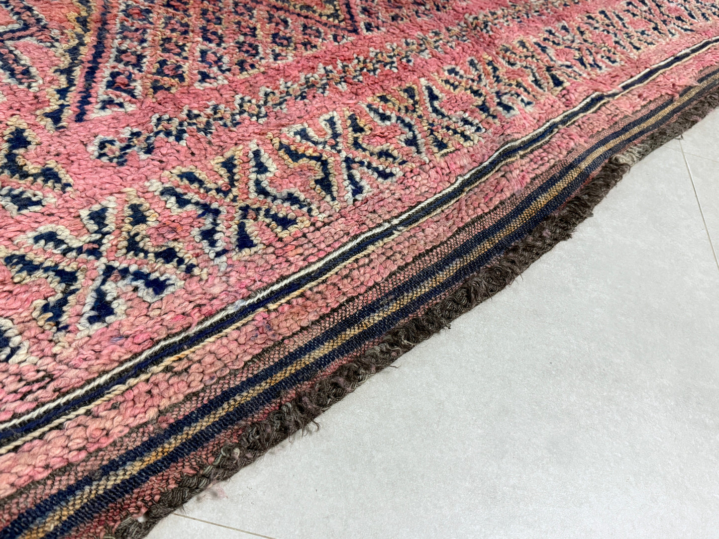 Vintage Pink Moroccan Rug 6x11 - F66