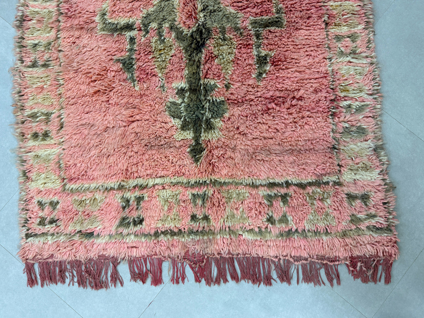 Pink Shag vintage rug - F70
