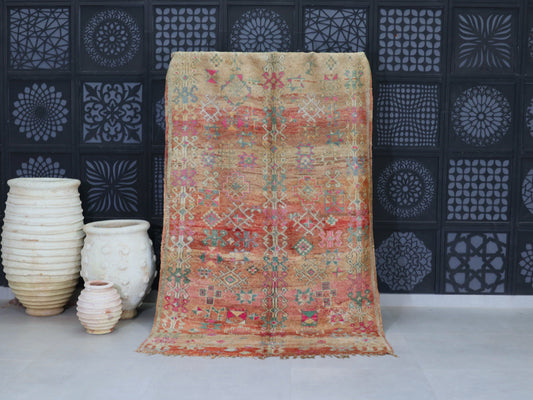 Vinatge Moroccan Rug 5x8 - C64