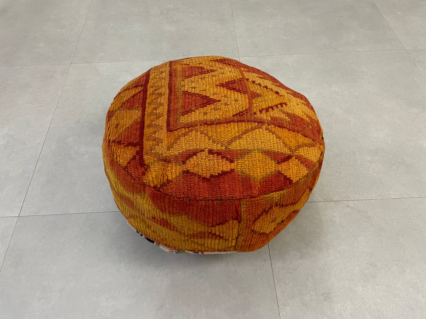 Round moroccan pouf cover - R46